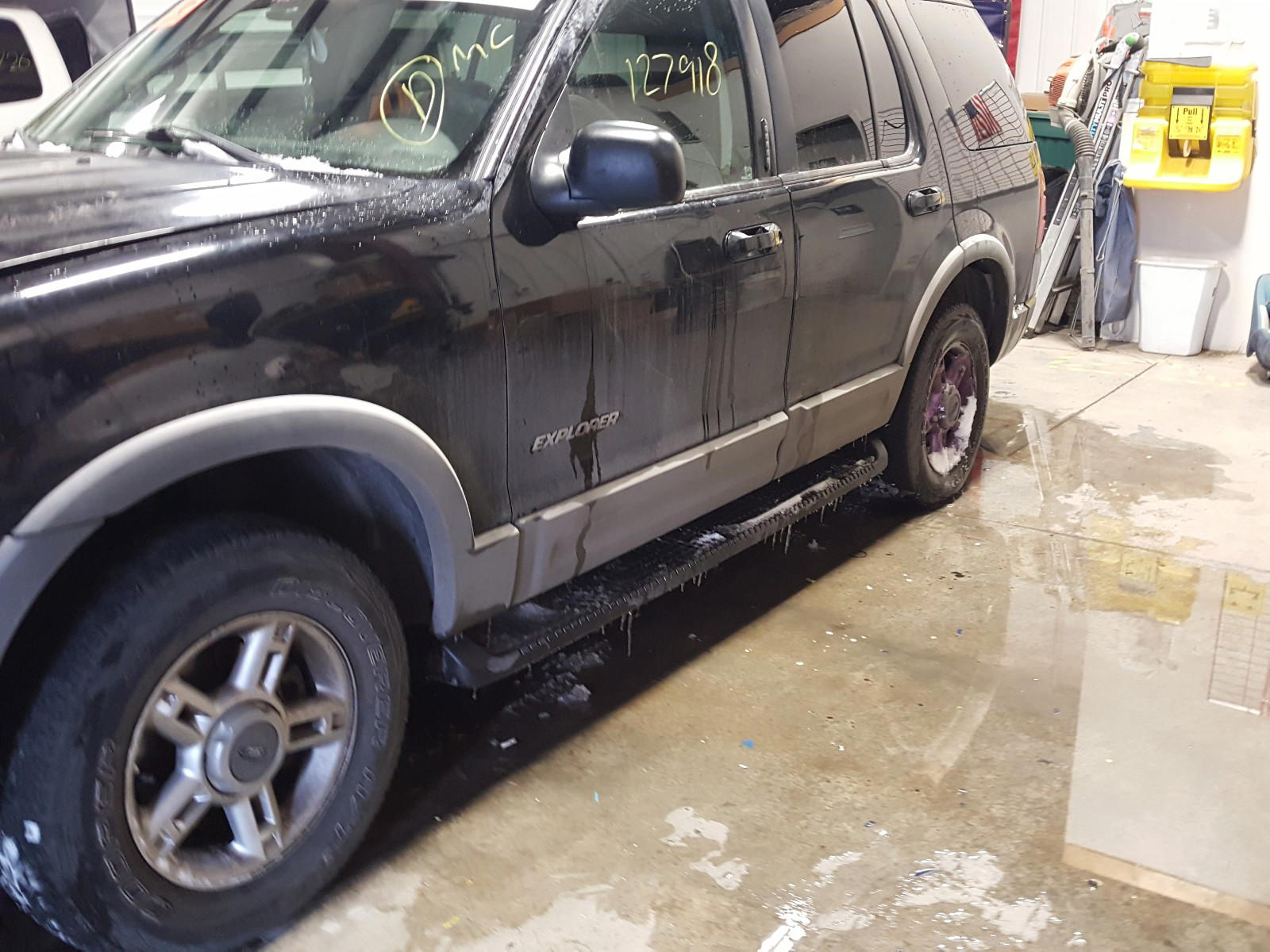Photo 9 from auction – 2002 FORD EXPLORER X with VIN 1FMZU73E42ZB69220