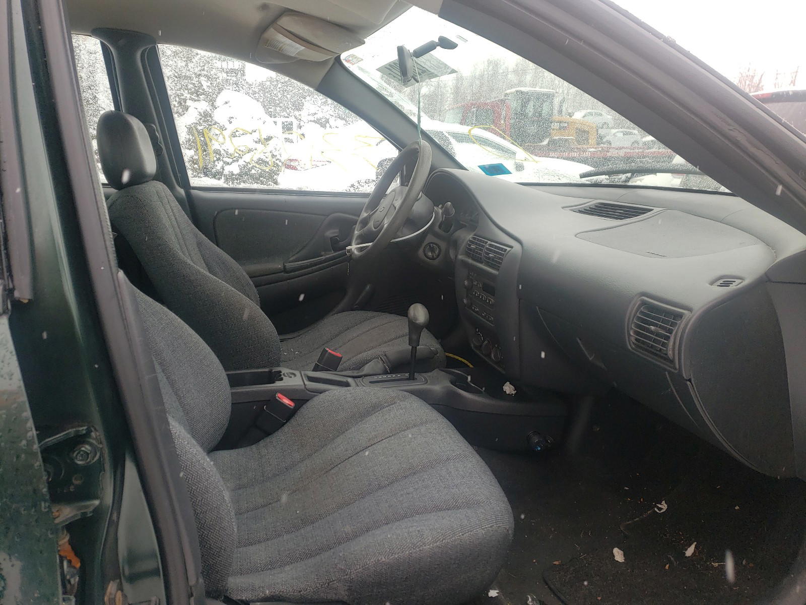 Photo 5 from auction – 2003 CHEVROLET CAVALIER with VIN 1G1JC52F937289832