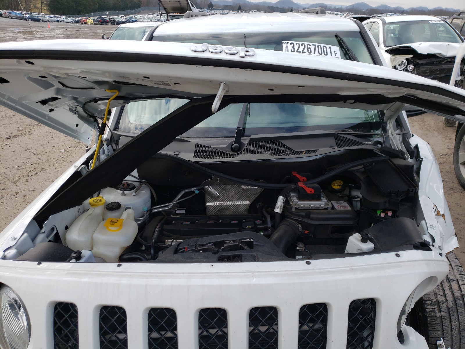 Photo 7 from auction – 2017 JEEP PATRIOT LA with VIN 1C4NJPFA1HD160873