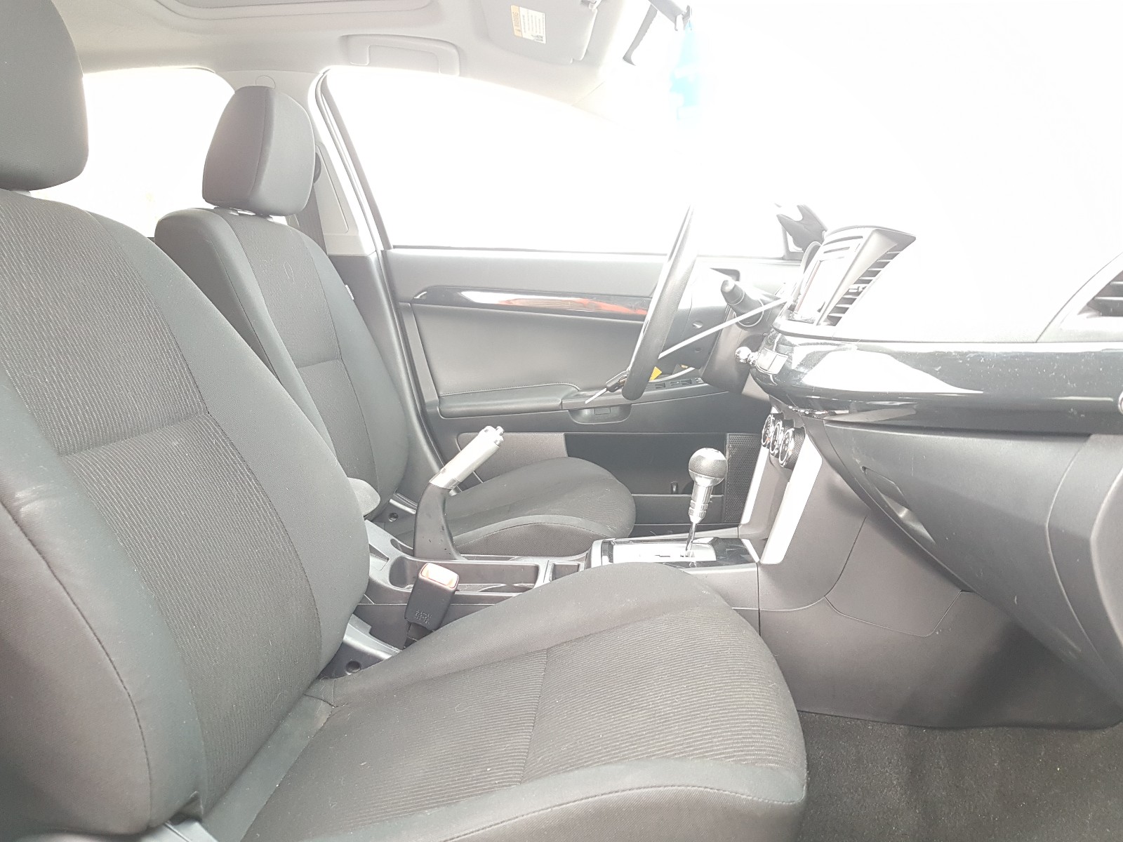 Photo 5 from auction – 2017 MITSUBISHI LANCER ES with VIN JA32U2FU5HU008200