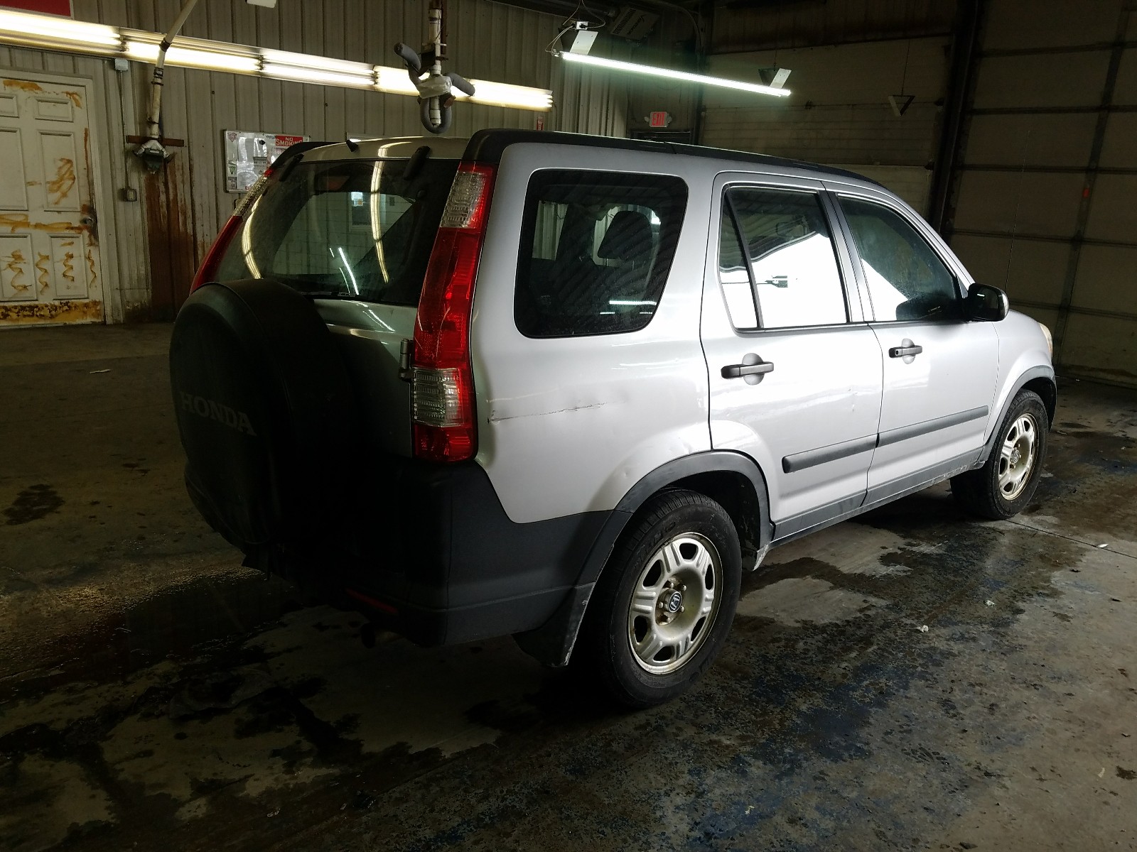 Photo 4 from auction – 2005 HONDA CR-V LX with VIN JHLRD78585C044406