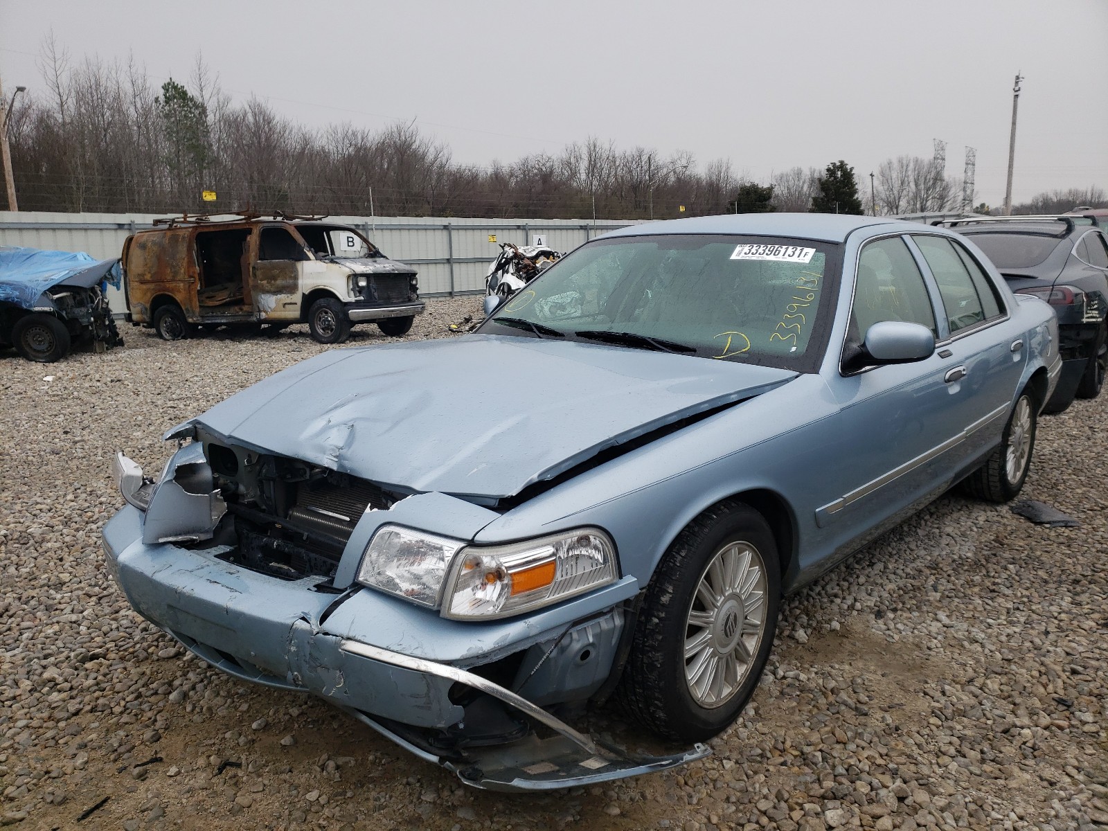 Photo 2 from auction – 2008 MERCURY GRAND MARQ with VIN 2MEFM75V28X645708