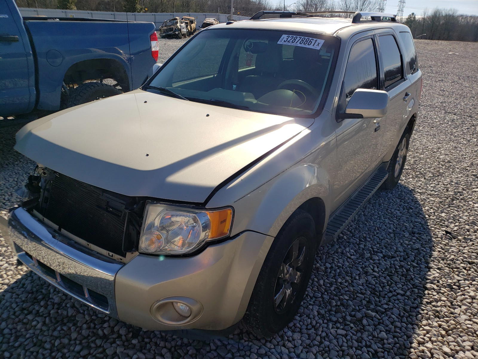 Photo 2 from auction – 2010 FORD ESCAPE LIM with VIN 1FMCU0EG8AKB30763