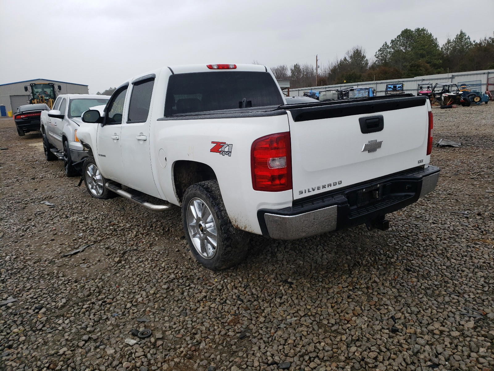 Photo 3 from auction – 2011 CHEVROLET SILVERADO with VIN 3GCPKTE33BG343705