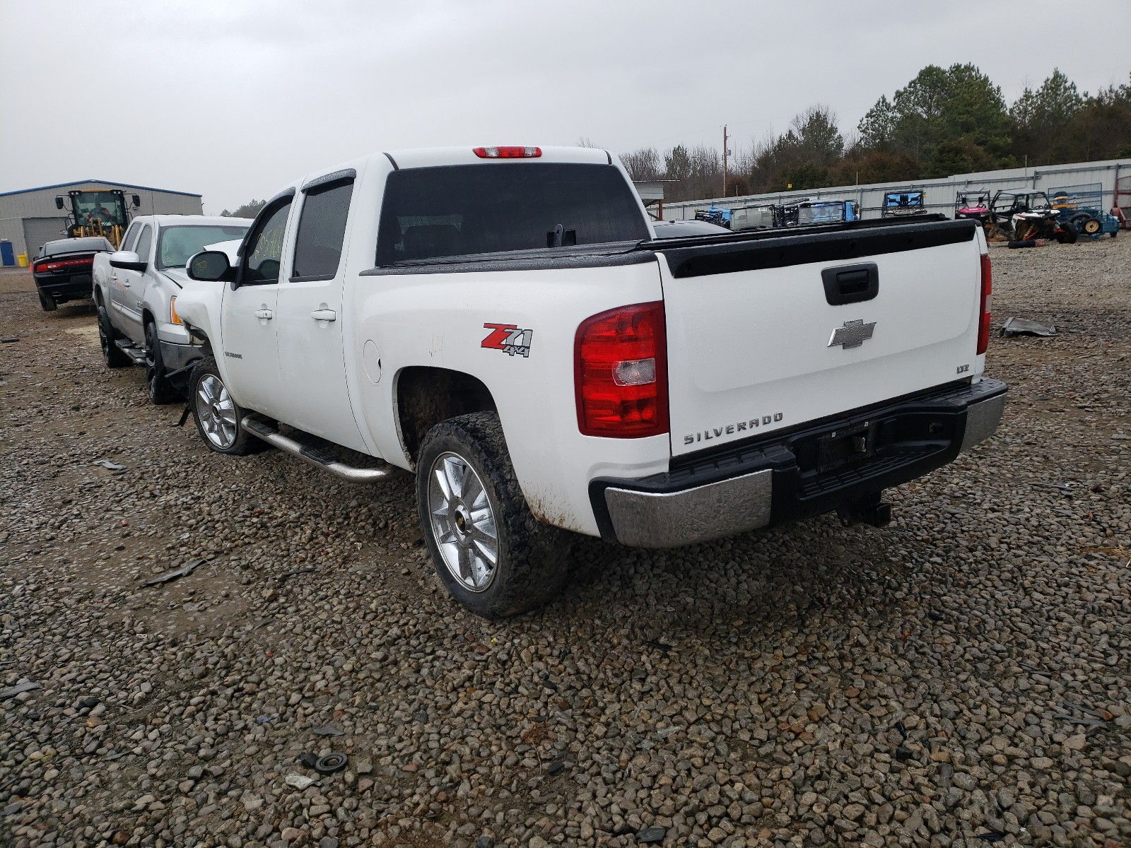 صورة رقم 3 من المزاد - 2011 CHEVROLET SILVERADO مع VIN 3GCPKTE33BG343705