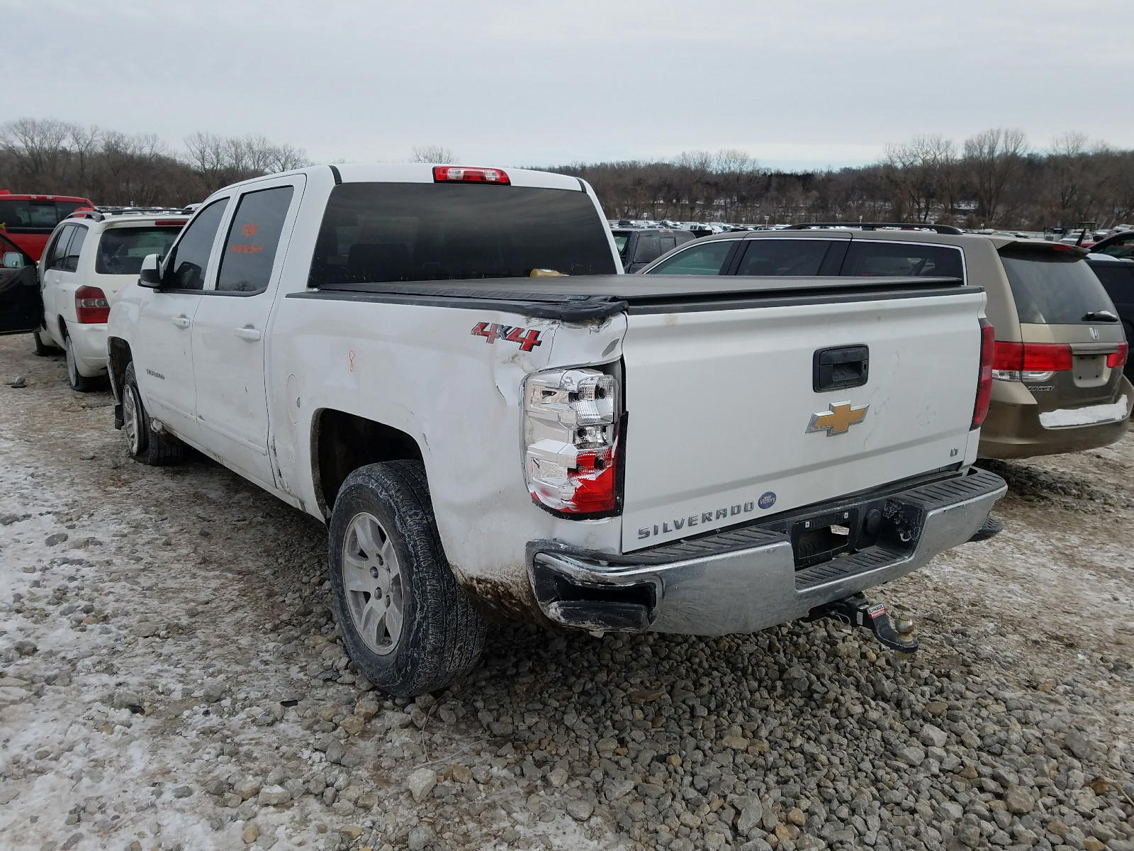 Photo 3 from auction – 2018 CHEVROLET SILVERADO with VIN 3GCUKREC3JG414874