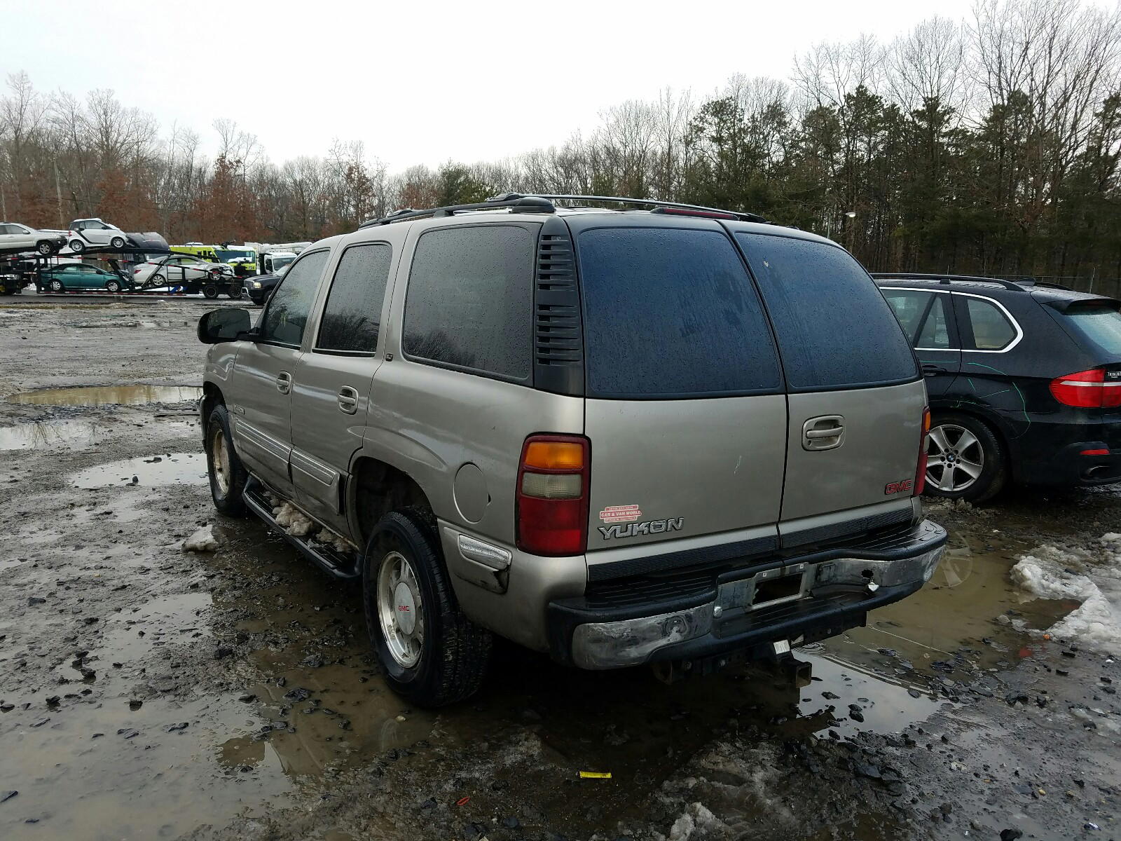 Photo 3 from auction – 2001 GMC YUKON with VIN 1GKEK13V21J213853