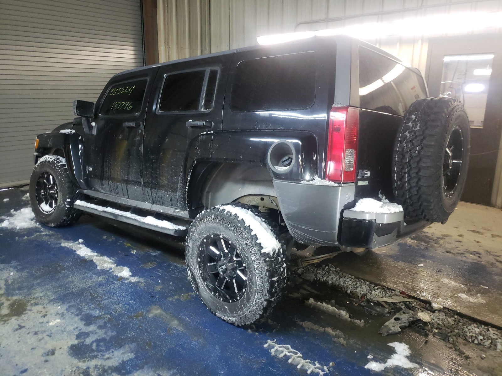 Photo 3 from auction – 2007 HUMMER H3 with VIN 5GTDN13E478199882