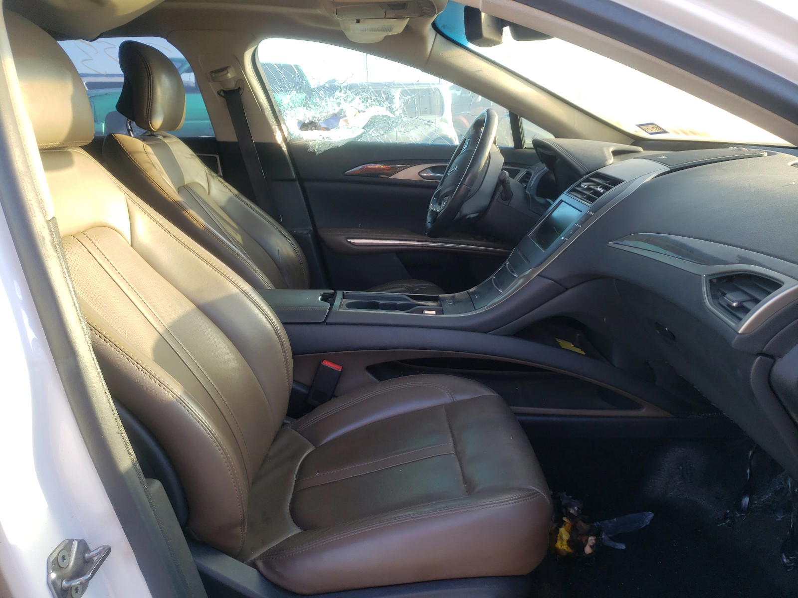 Photo 5 from auction – 2013 LINCOLN MKZ with VIN 3LN6L2GK3DR822345