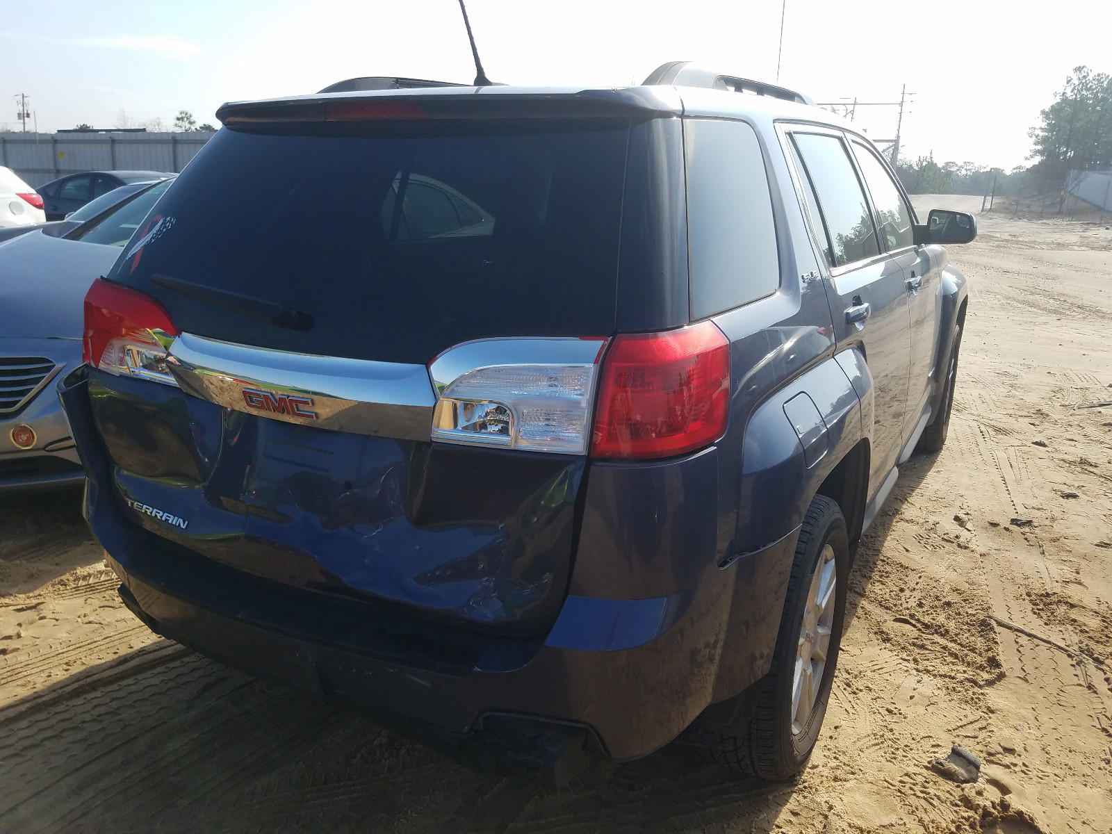 Photo 4 from auction – 2013 GMC TERRAIN SL with VIN 2GKALSEK9D6233443