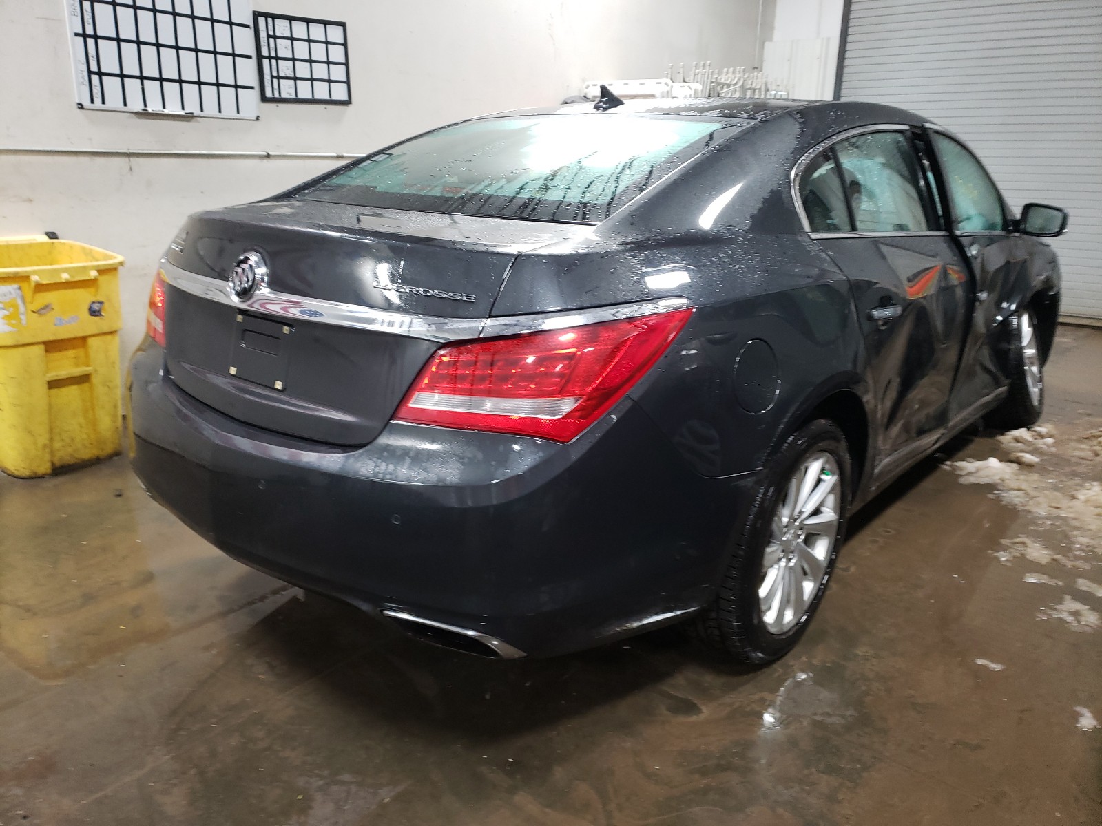 Photo 4 from auction – 2014 BUICK LACROSSE with VIN 1G4GB5G32EF246585
