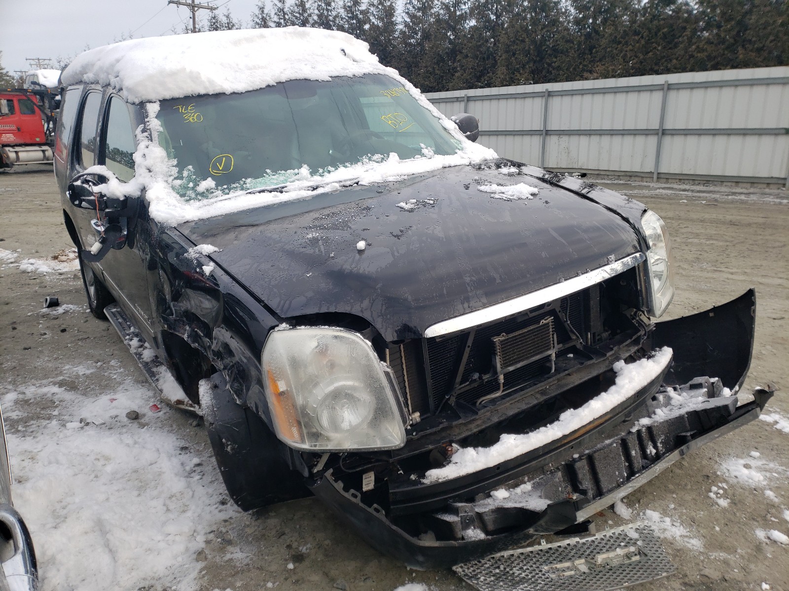 GMC YUKON DENA 2013 with VIN 1GKS2EEF9DR253790 - Photo from auction