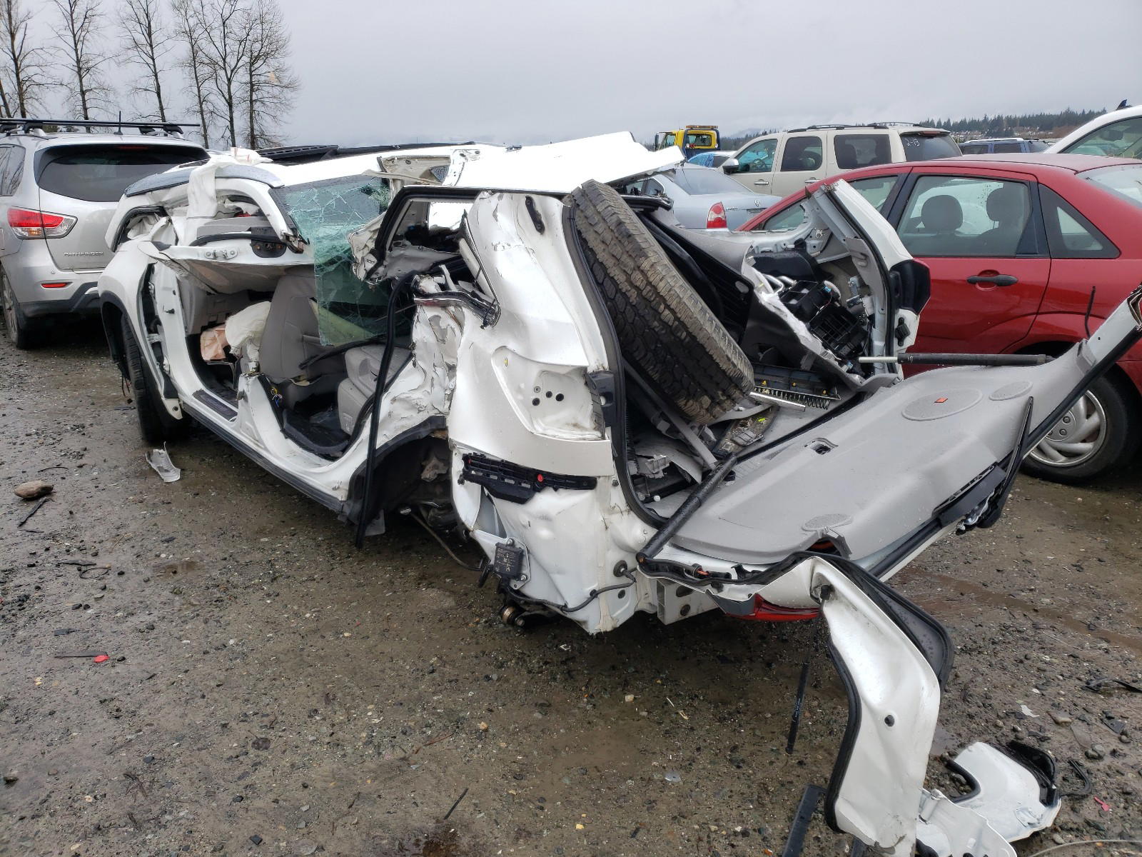 Photo 3 from auction – 2018 TOYOTA HIGHLANDER with VIN 5TDDZRFH2JS837646