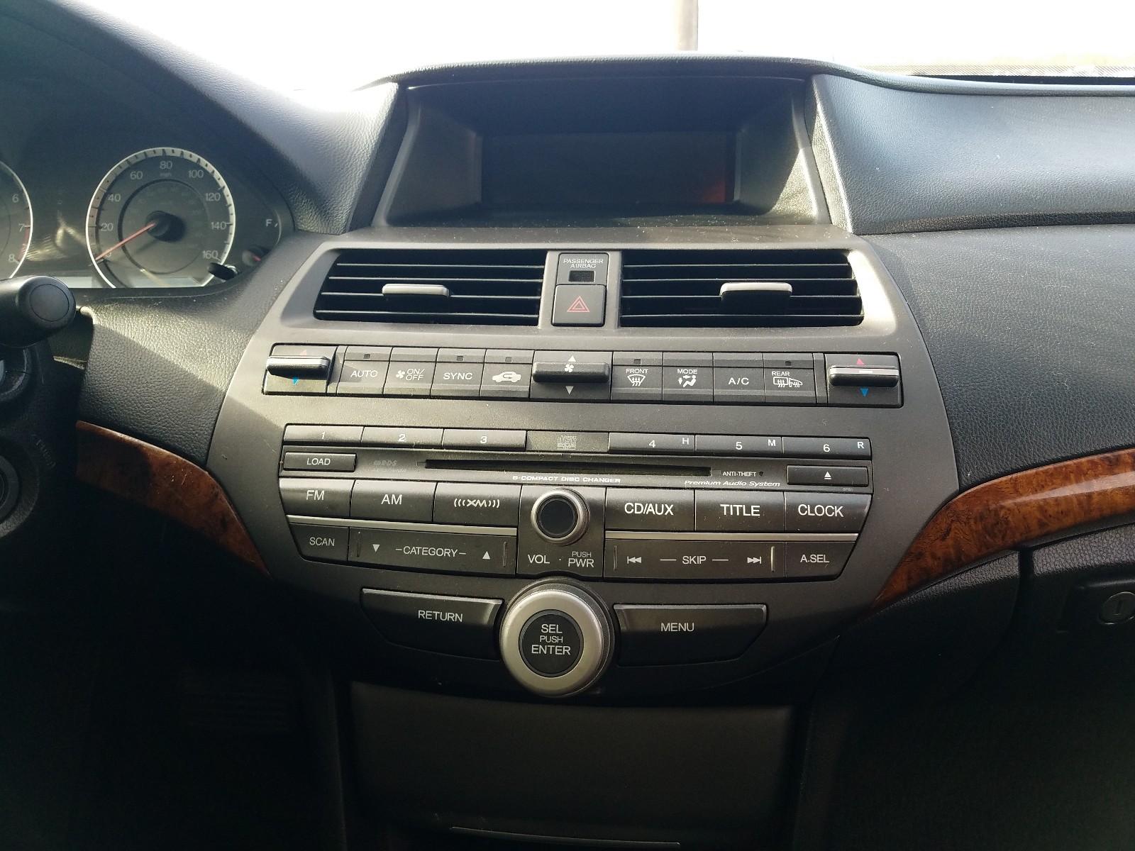 Photo 9 from auction – 2012 HONDA ACCORD EXL with VIN 1HGCP3F87CA011665