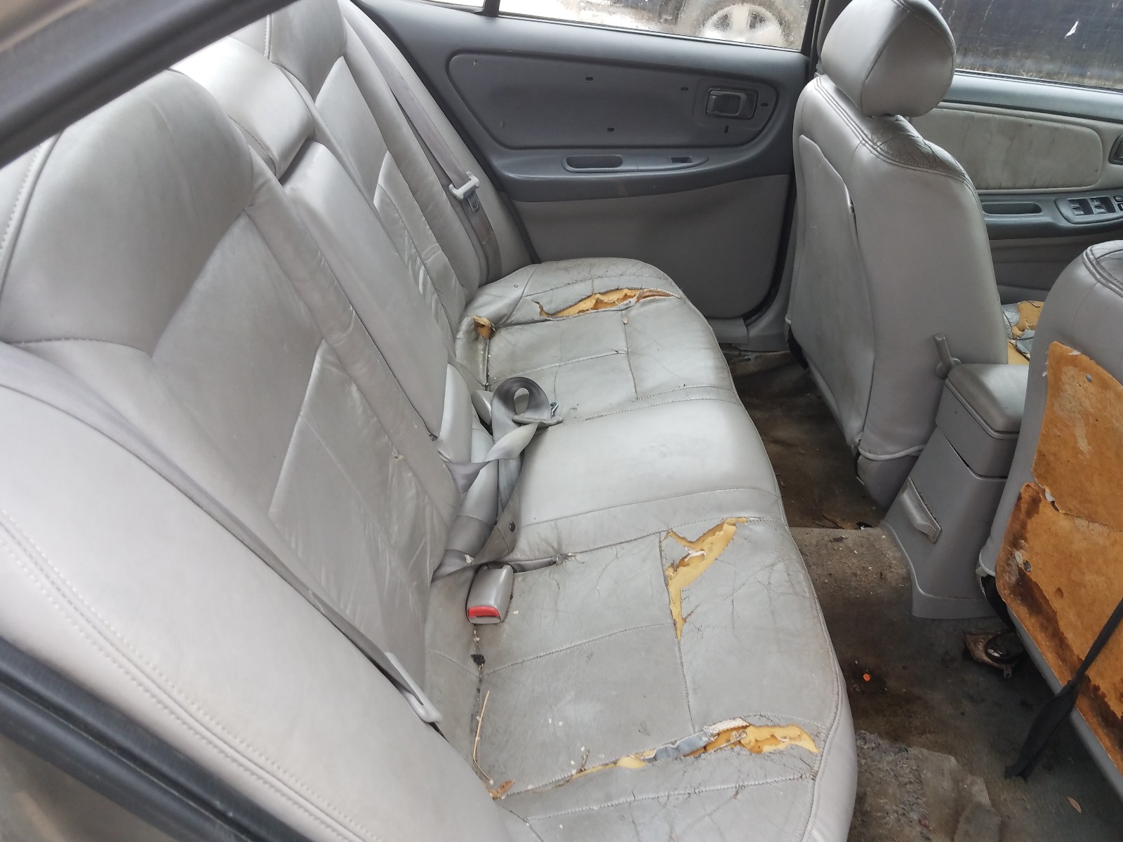 Photo 6 from auction – 2001 NISSAN ALTIMA GXE with VIN 1N4DL01AX1C202544