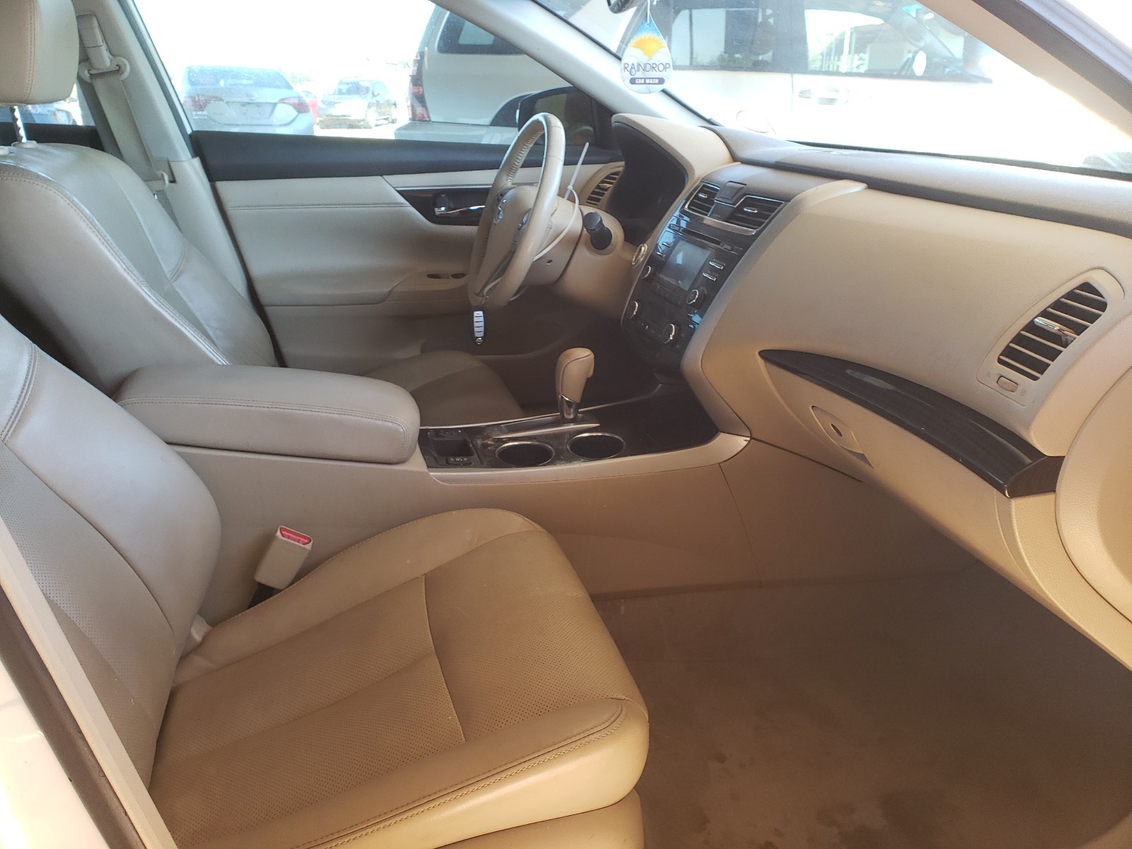 Photo 5 from auction – 2014 NISSAN ALTIMA 2.5 with VIN 1N4AL3AP1EC198009