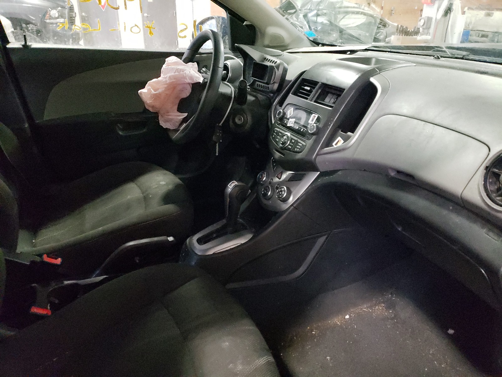 Photo 5 from auction – 2014 CHEVROLET SONIC LT with VIN 1G1JC5EH5E4136270