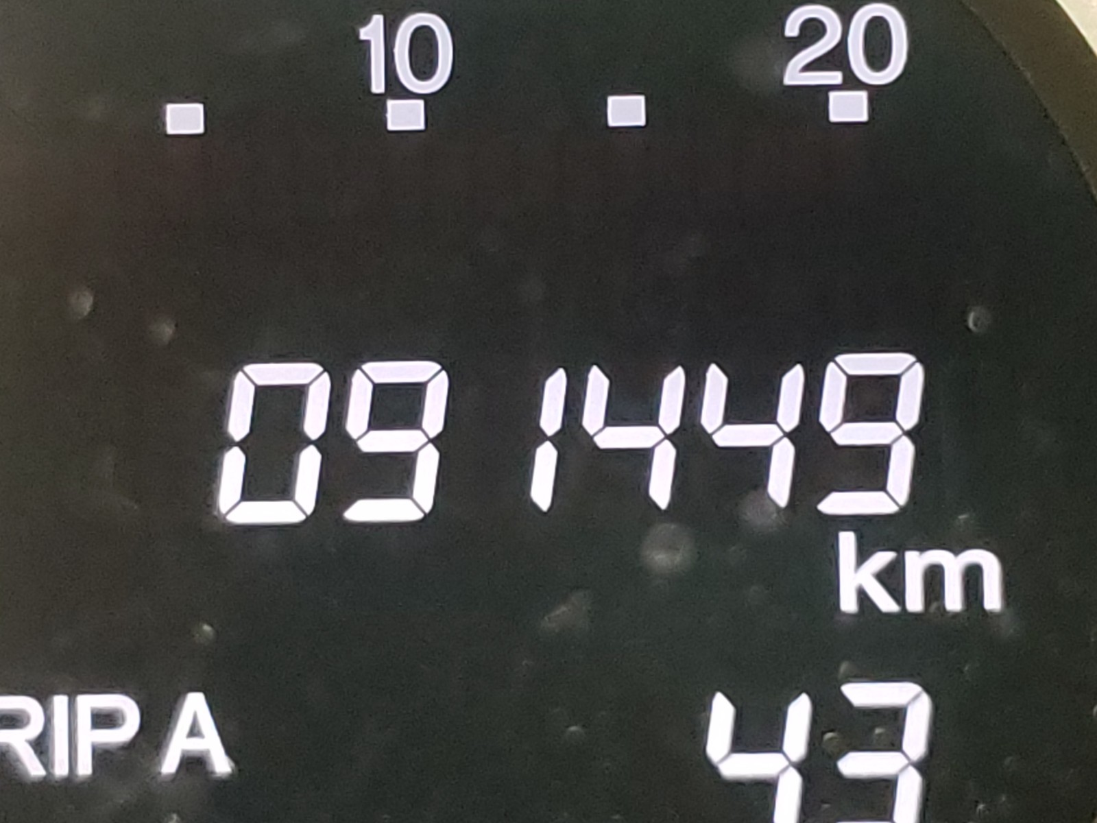 Photo 8 from auction – 2016 HONDA CR-V SE with VIN 2HKRM4H41GH112636