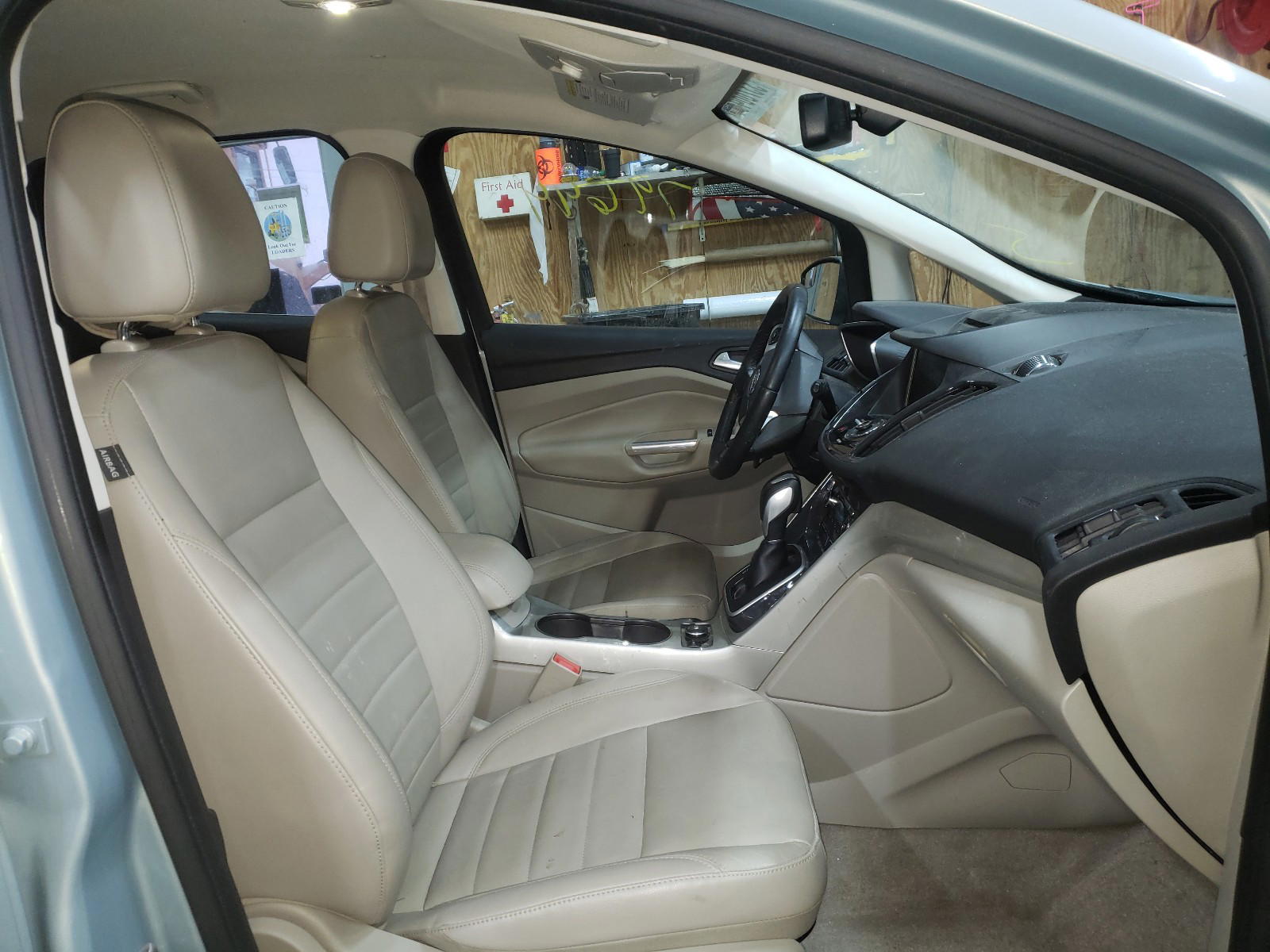 Photo 5 from auction – 2014 FORD C-MAX PREM with VIN 1FADP5CU1EL503931