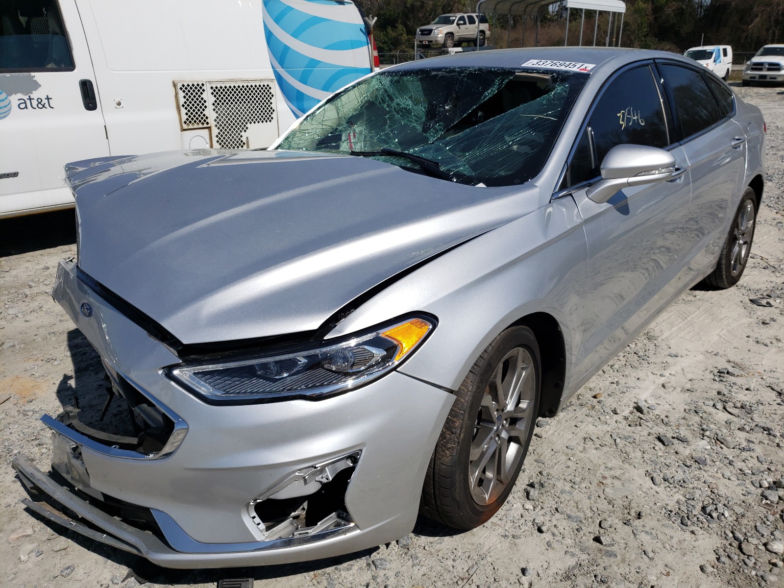 Photo 2 from auction – 2019 FORD FUSION SEL with VIN 3FA6P0CDXKR269510