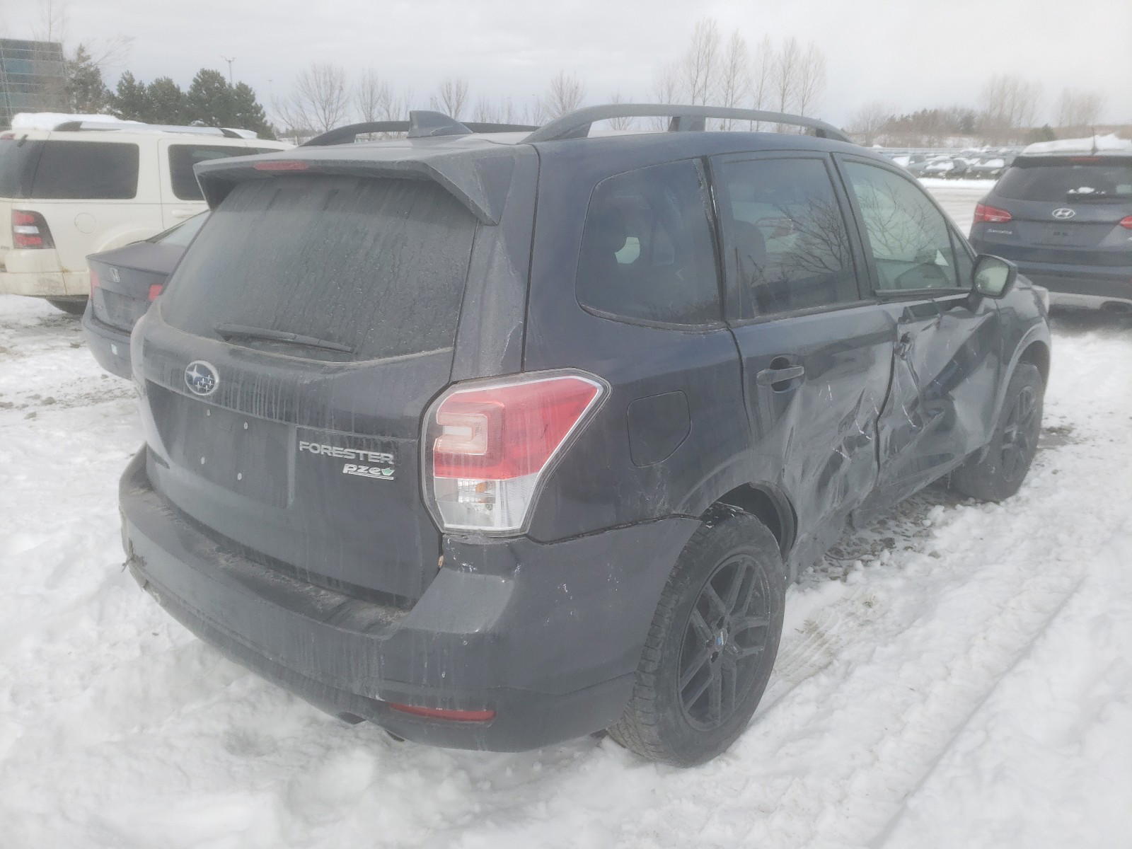 Photo 4 from auction – 2017 SUBARU FORESTER 2 with VIN JF2SJEJC0HH472094