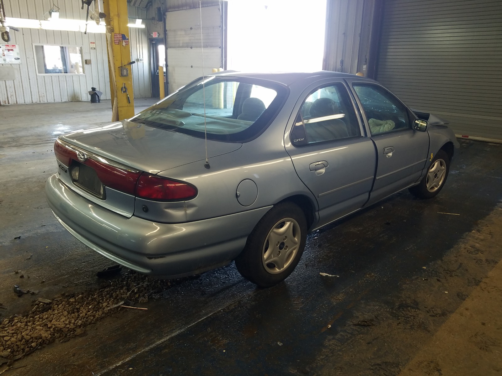Photo 4 from auction – 1998 FORD CONTOUR LX with VIN 1FAFP6631WK301809