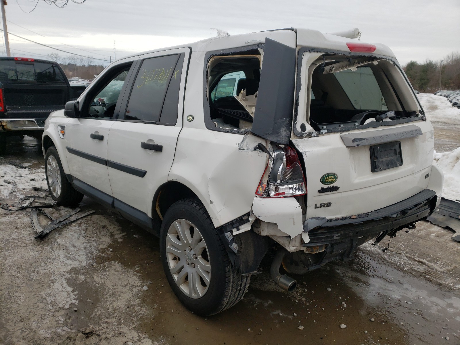 Photo 3 from auction – 2008 LAND ROVER LR2 SE with VIN SALFP24N38H043423