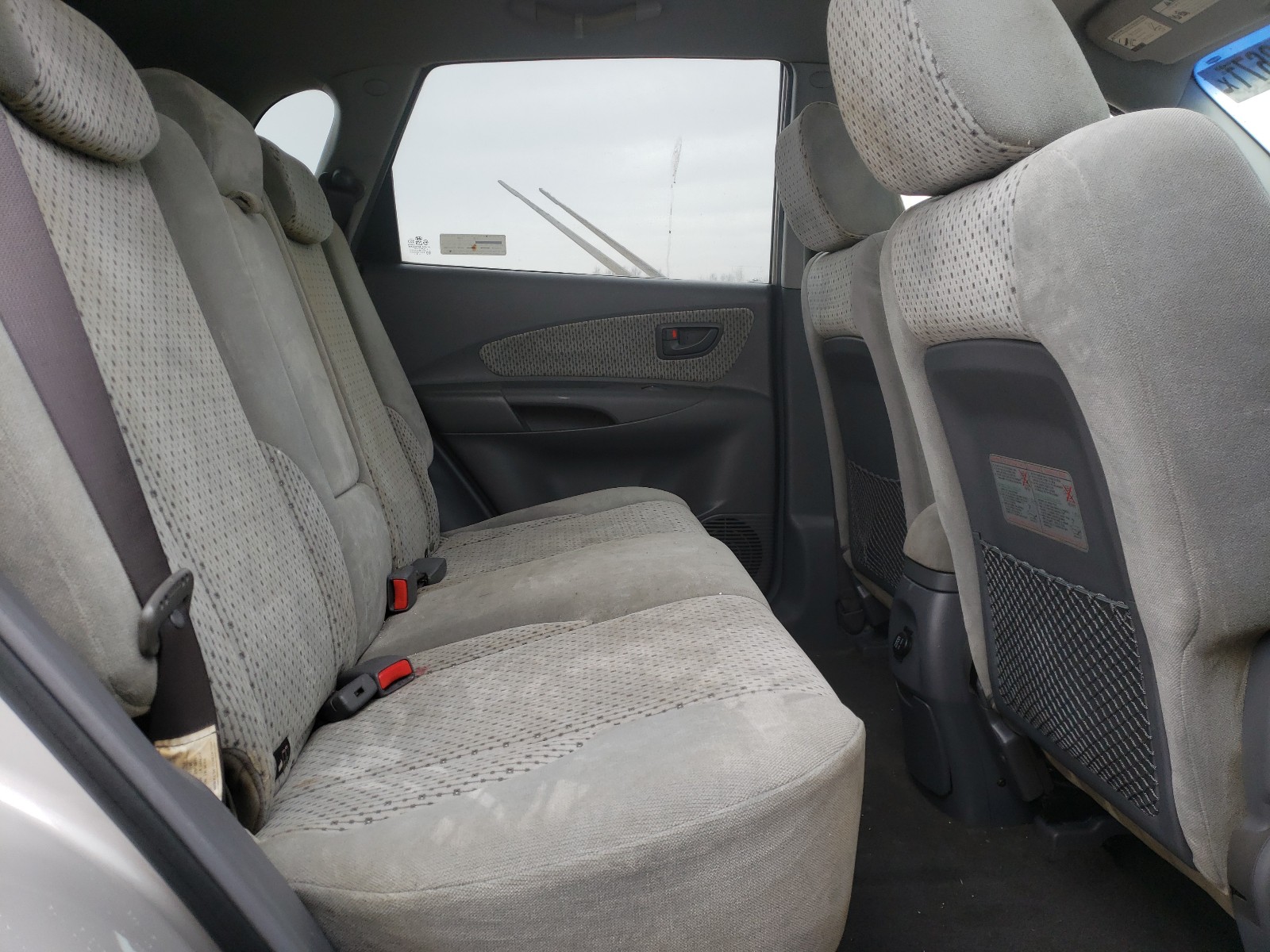 Photo 6 from auction – 2005 HYUNDAI TUCSON with VIN KM8JN72D55U043470