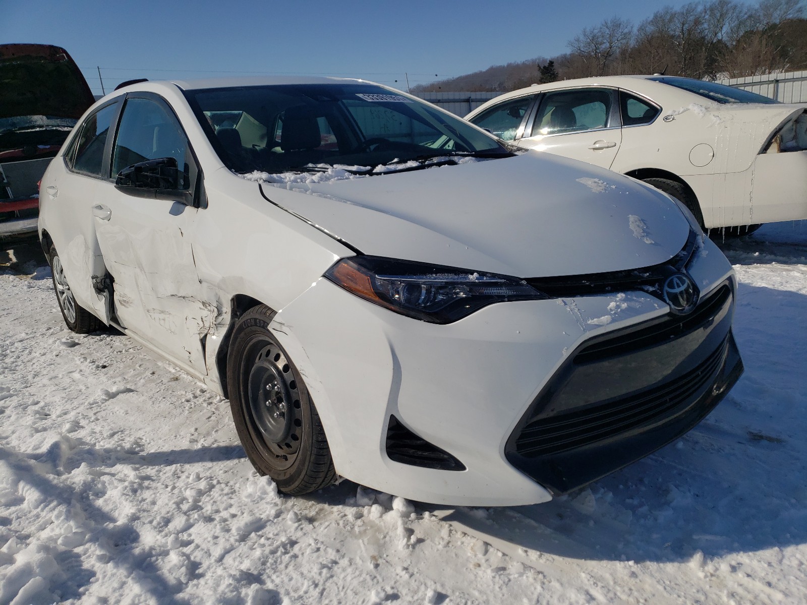 Photo 1 from auction – 2018 TOYOTA COROLLA L with VIN 5YFBURHE8JP847213