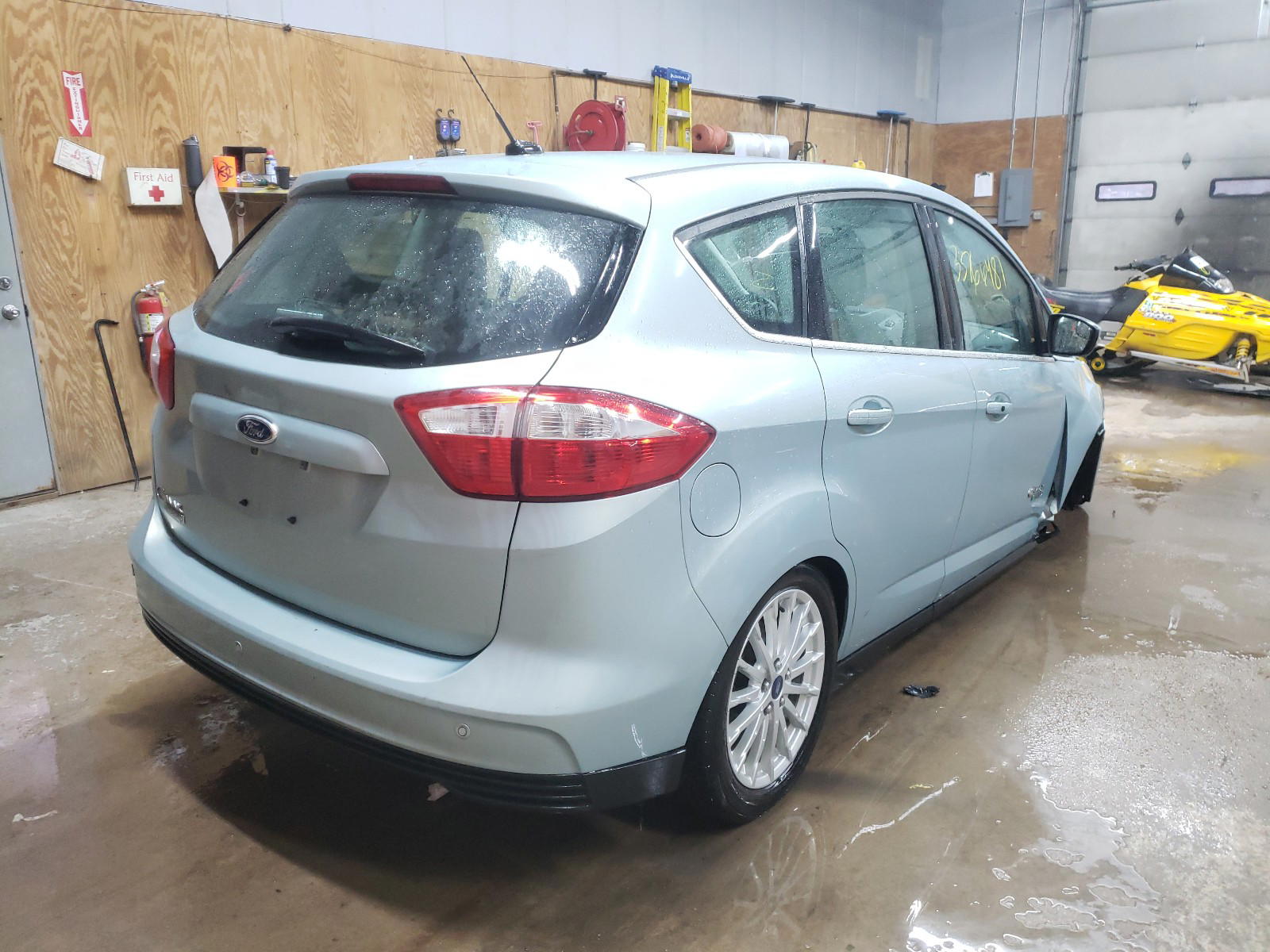 Photo 4 from auction – 2014 FORD C-MAX PREM with VIN 1FADP5CU1EL503931