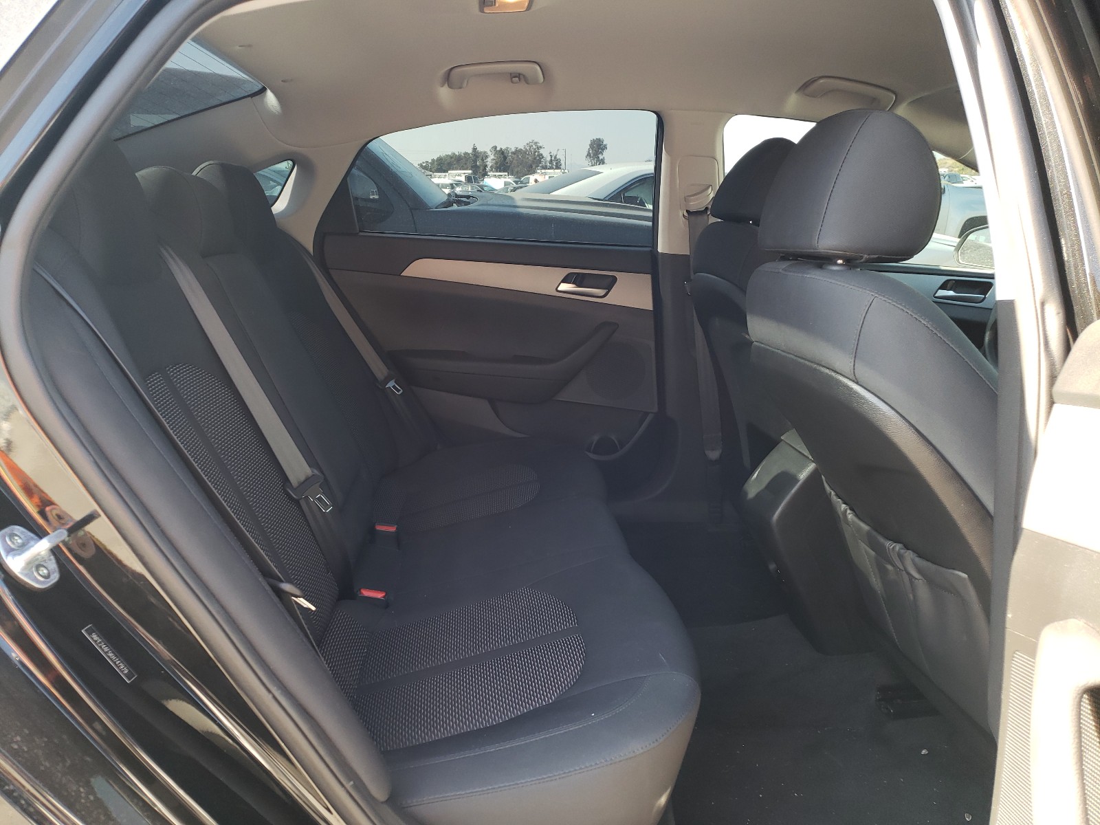 Photo 6 from auction – 2019 HYUNDAI SONATA SE with VIN 5NPE24AF5KH747979