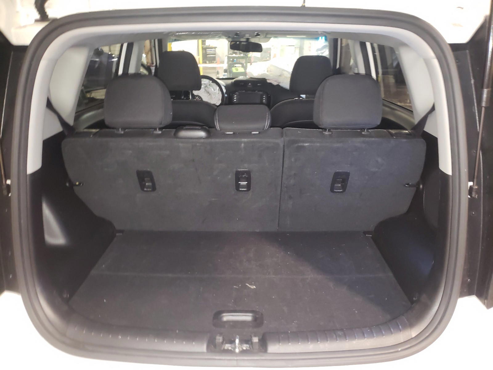 Photo 9 from auction – 2018 KIA SOUL + with VIN KNDJP3A51J7611367