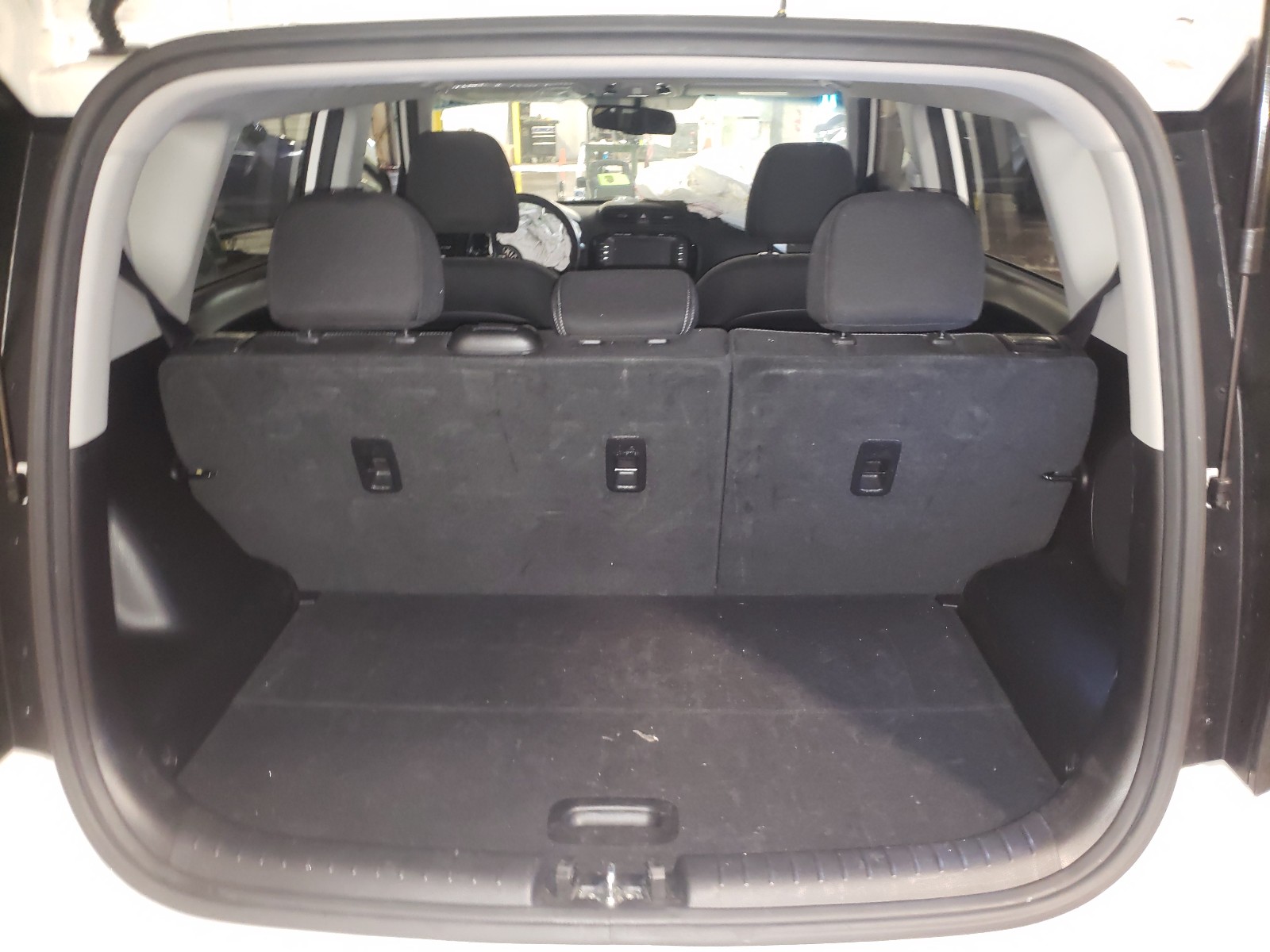 صورة رقم 9 من المزاد - 2018 KIA SOUL + مع VIN KNDJP3A51J7611367