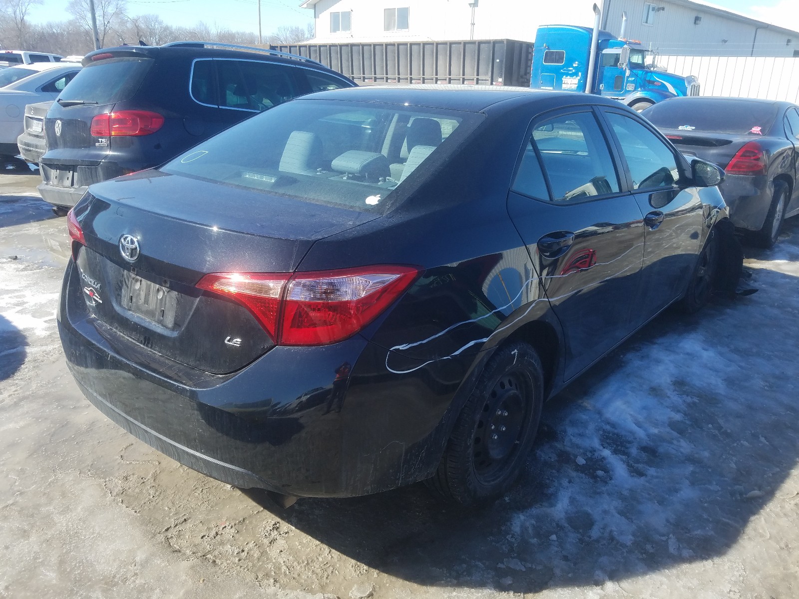 Zdjęcie 4 z aukcji – 2017 TOYOTA COROLLA L z VIN 2T1BURHE2HC796463