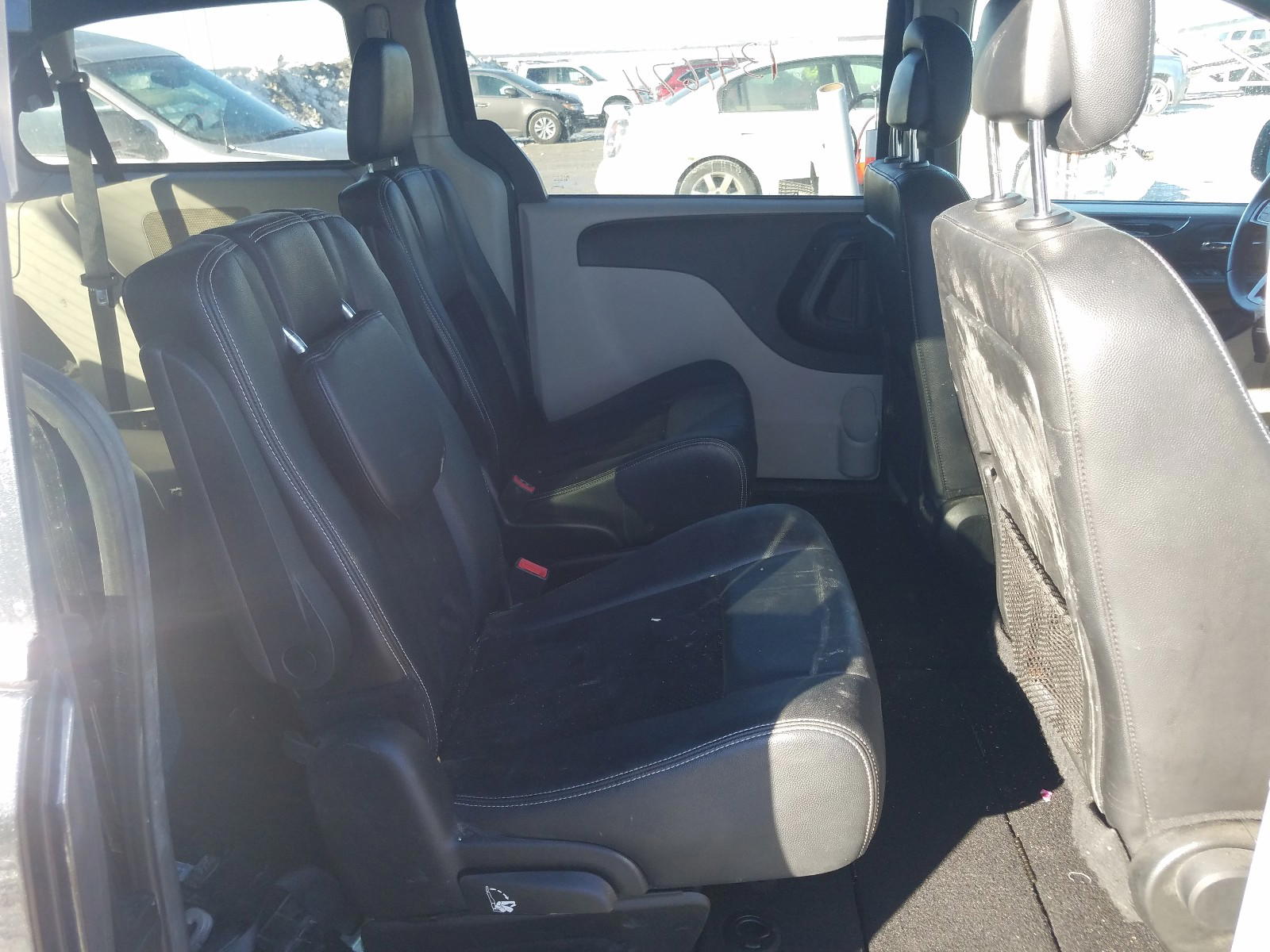 Photo 6 from auction – 2017 DODGE GRAND CARA with VIN 2C4RDGCG5HR629767