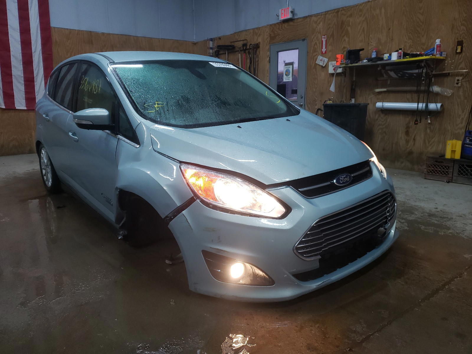 FORD C-MAX PREM 2014 with VIN 1FADP5CU1EL503931 - Photo from auction