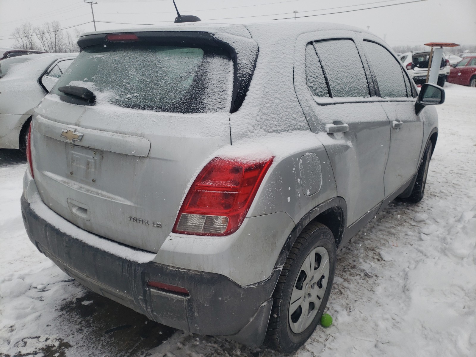 Photo 4 from auction – 2015 CHEVROLET TRAX LS with VIN KL7CJKSB9FB060325