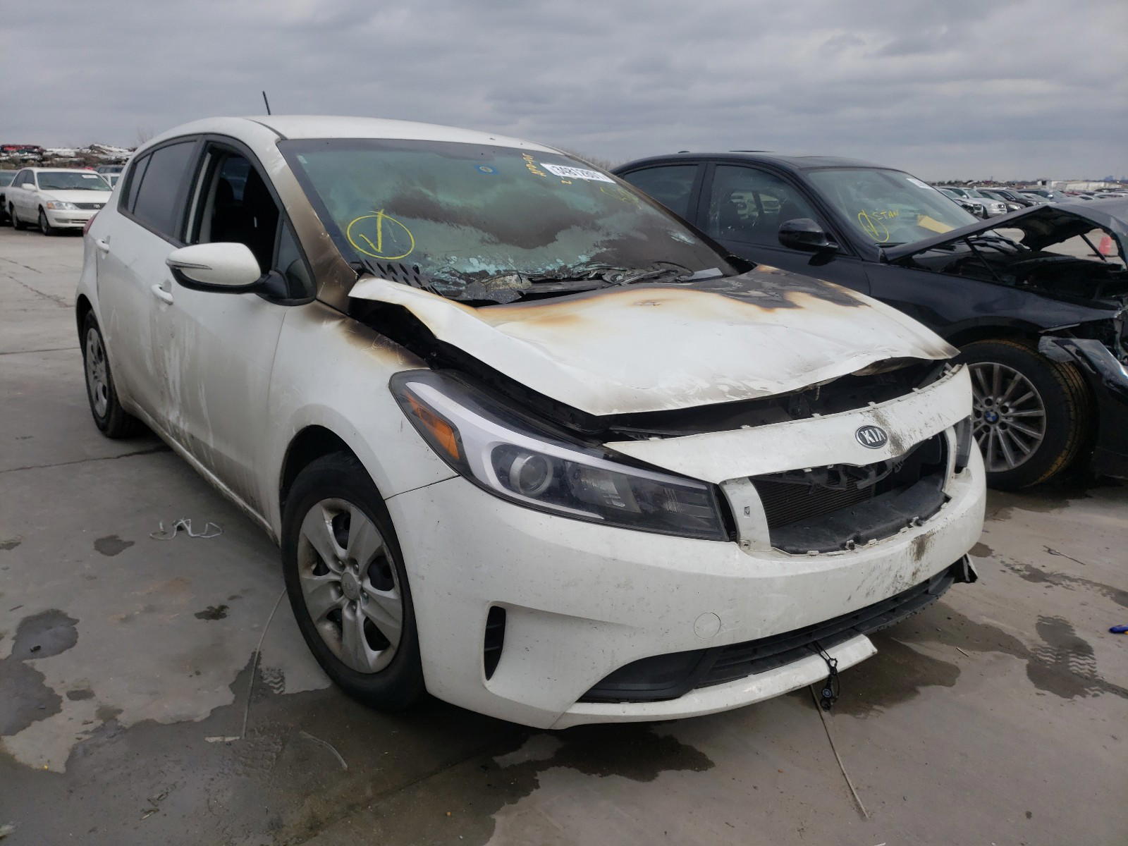 KIA FORTE LX 2017 with VIN KNAFK5A87H5682201 - Photo from auction