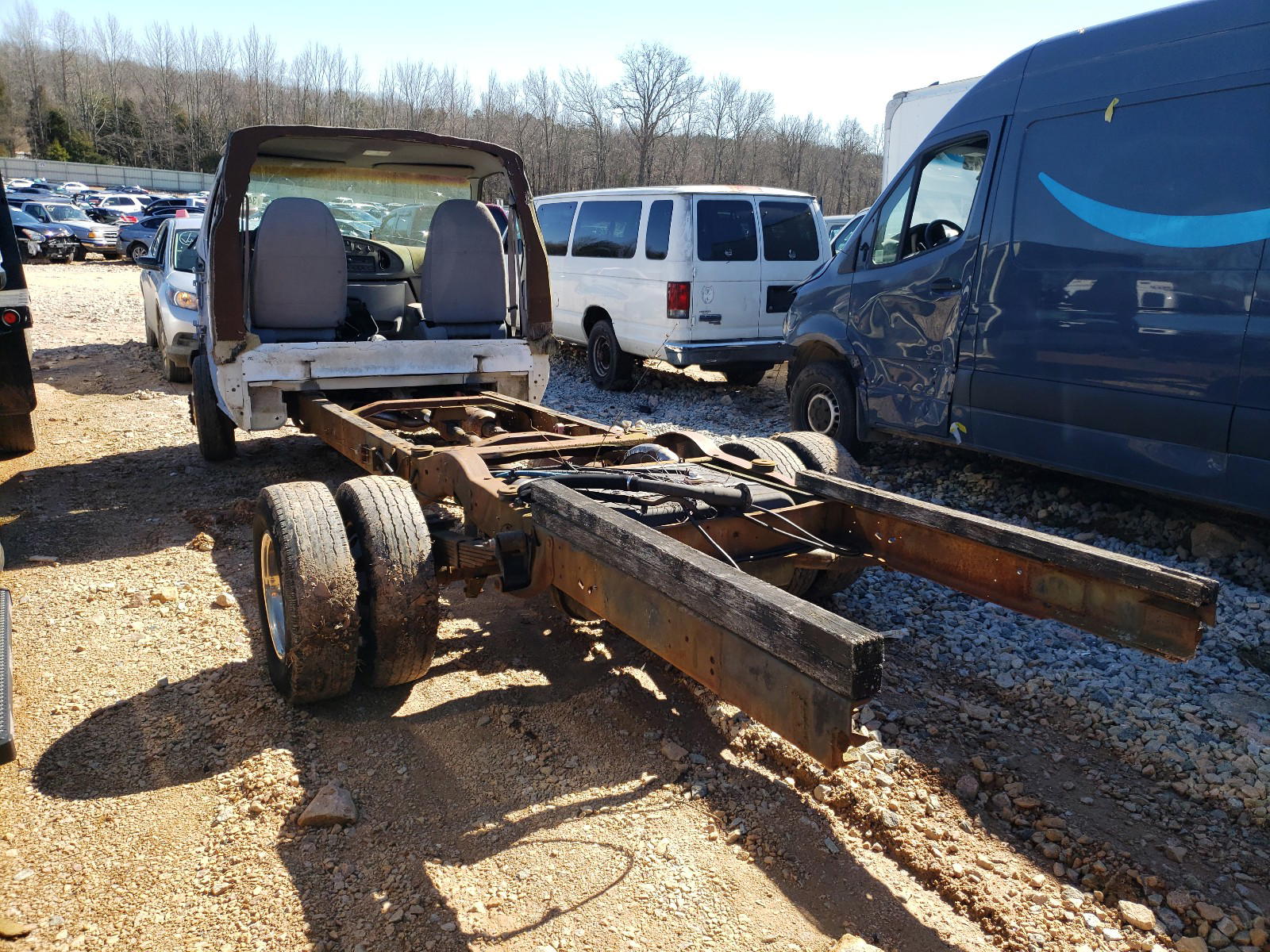 Photo 3 from auction – 1998 FORD ECONOLINE with VIN 1FDWE30L7WHB67022