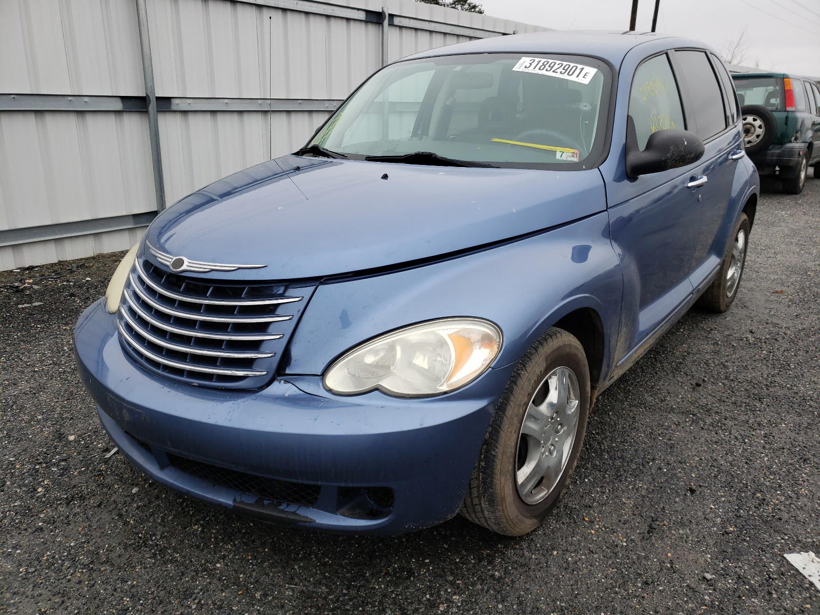 Photo 2 from auction – 2007 CHRYSLER PT CRUISER with VIN 3A4FY58B47T504225