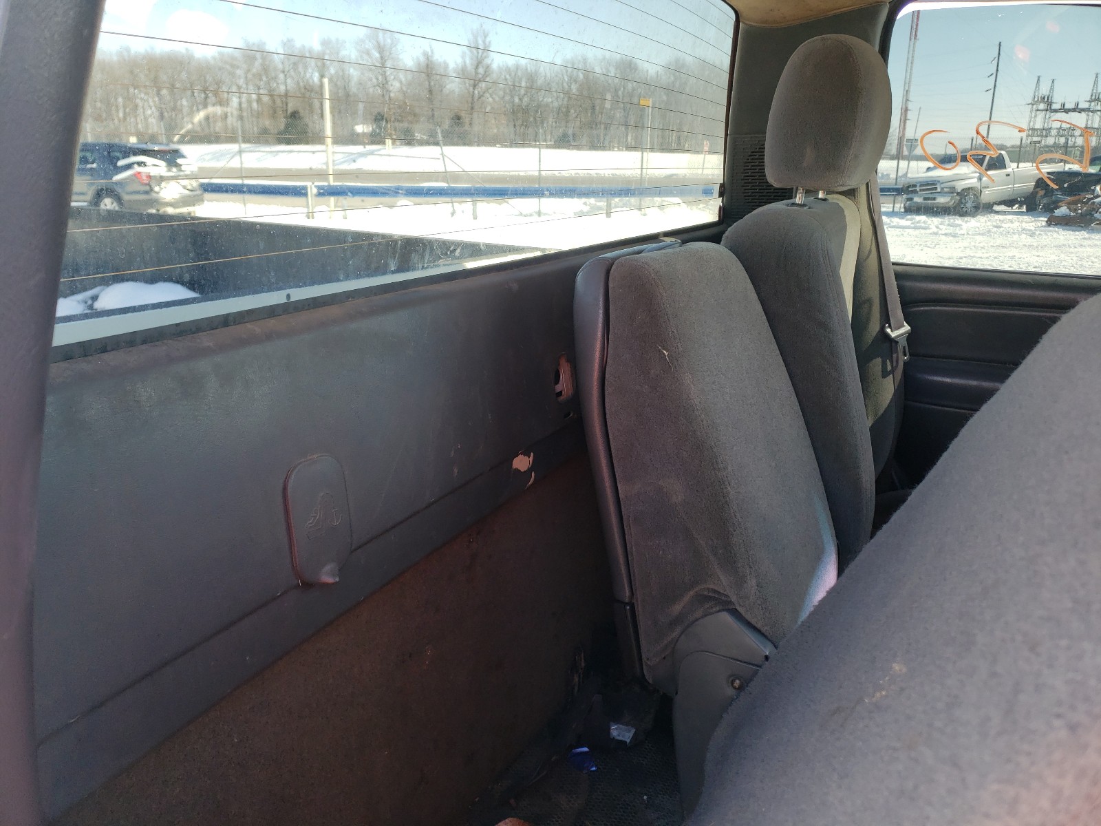 Photo 6 from auction – 2006 CHEVROLET SILVERADO with VIN 1GCHK24266E113306