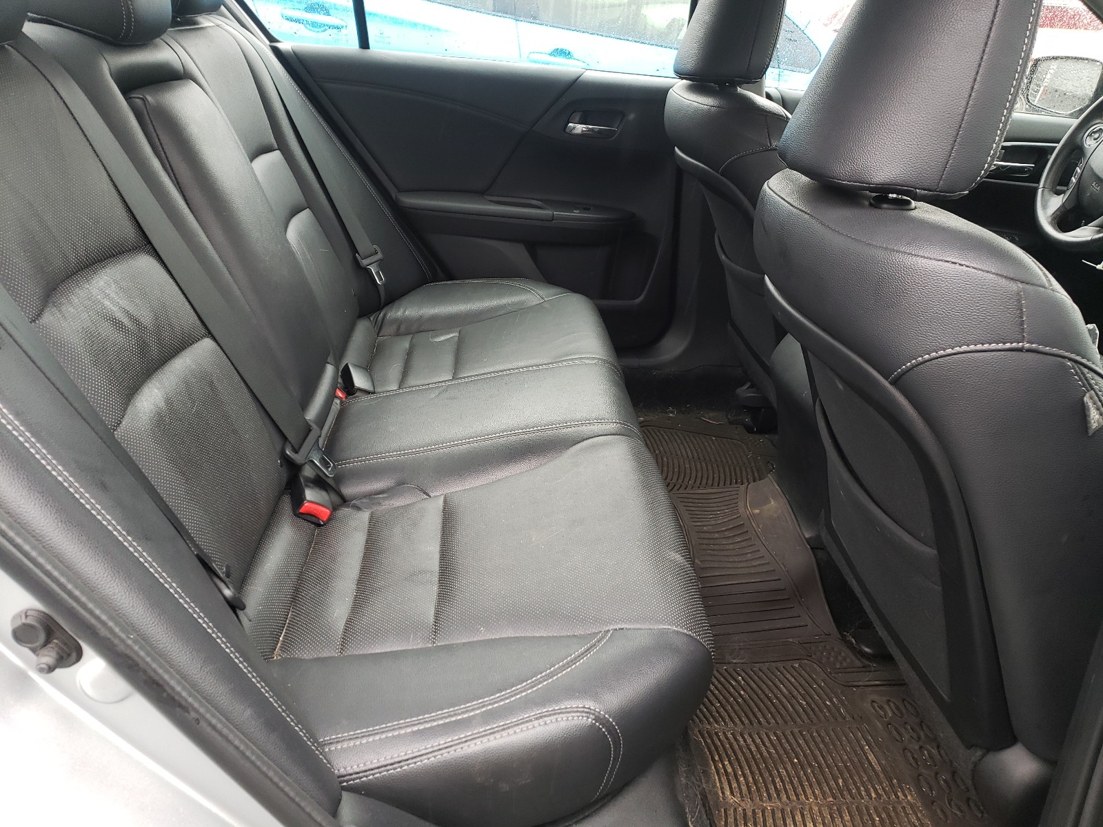 Photo 6 from auction – 2014 HONDA ACCORD SPO with VIN 1HGCR2F50EA102919