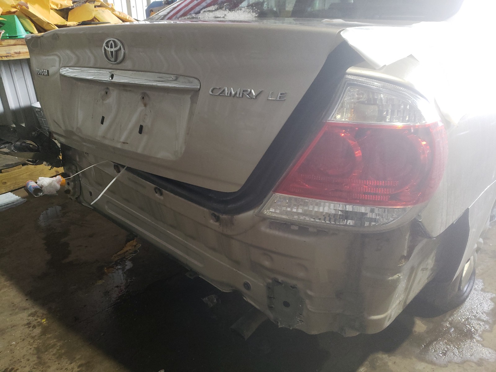 Photo 9 from auction – 2005 TOYOTA CAMRY LE with VIN 4T1BE32K25U423202