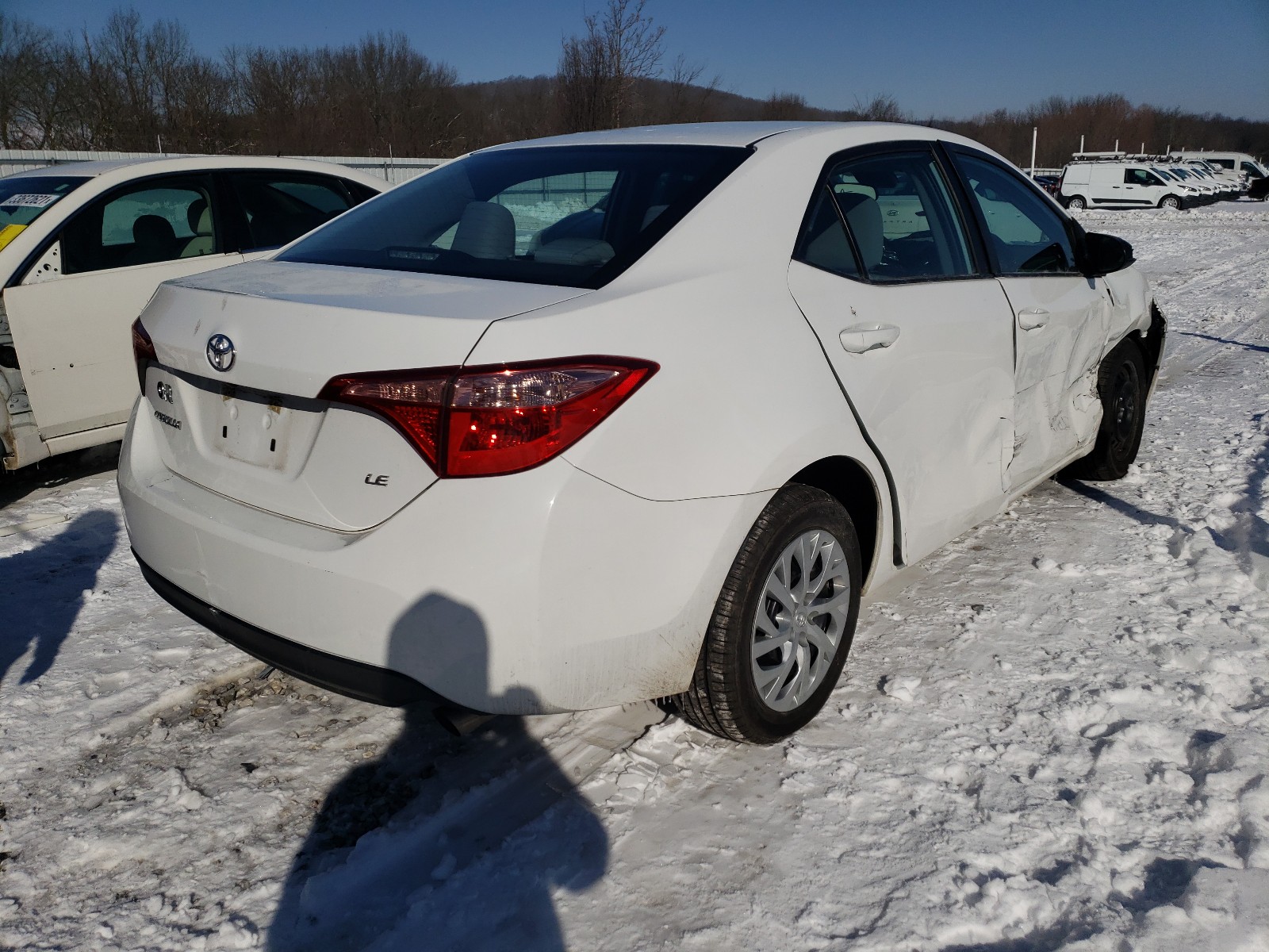 Photo 4 from auction – 2018 TOYOTA COROLLA L with VIN 5YFBURHE8JP847213