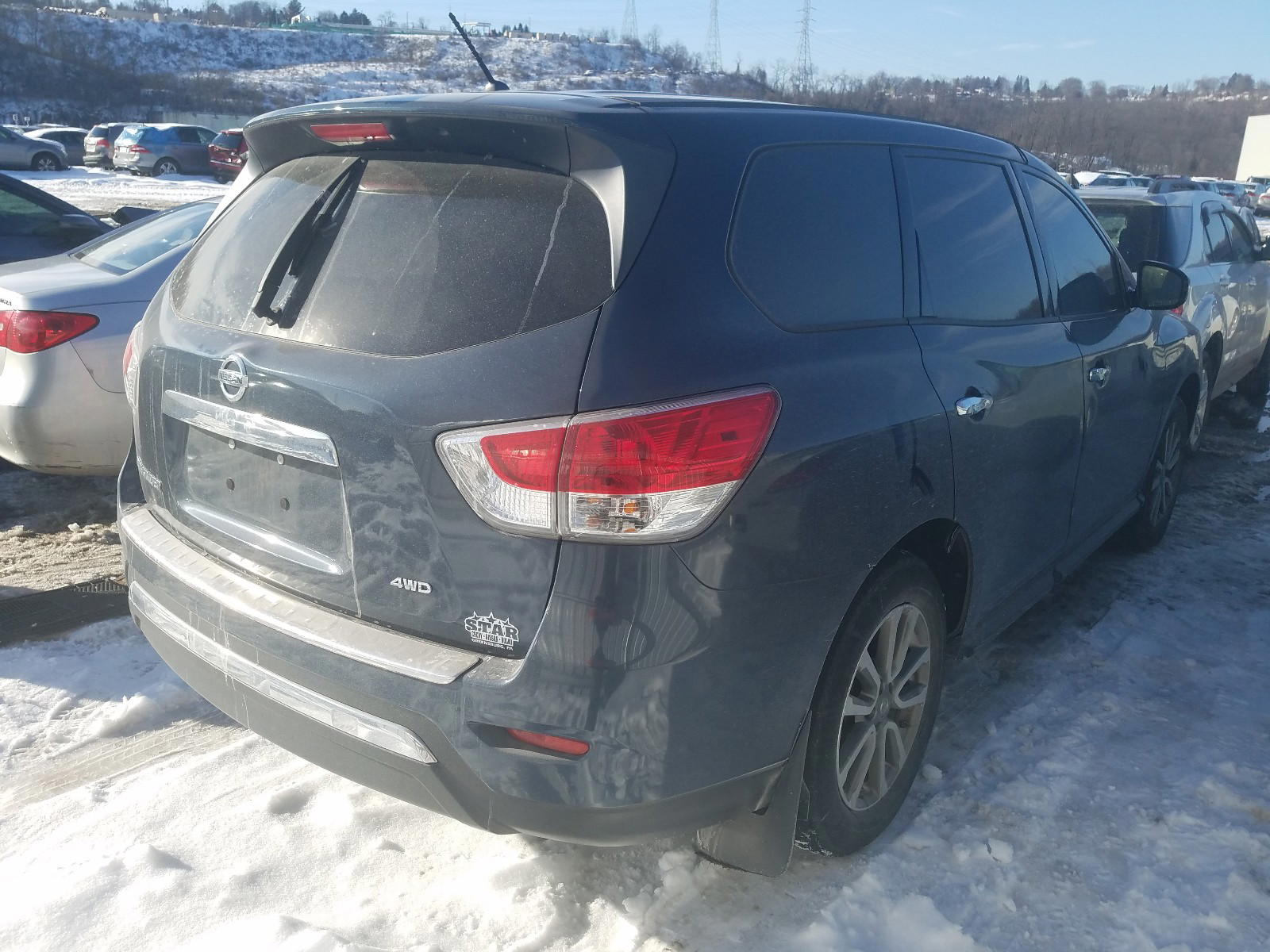 Photo 4 from auction – 2015 NISSAN PATHFINDER with VIN 5N1AR2MM0FC623009