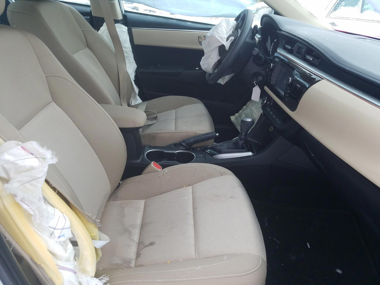 Photo 5 from auction – 2015 TOYOTA COROLLA L with VIN 5YFBURHE0FP214423