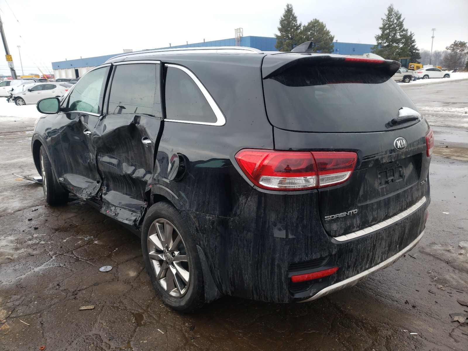 Photo 3 from auction – 2016 KIA SORENTO SX with VIN 5XYPKDA52GG017249