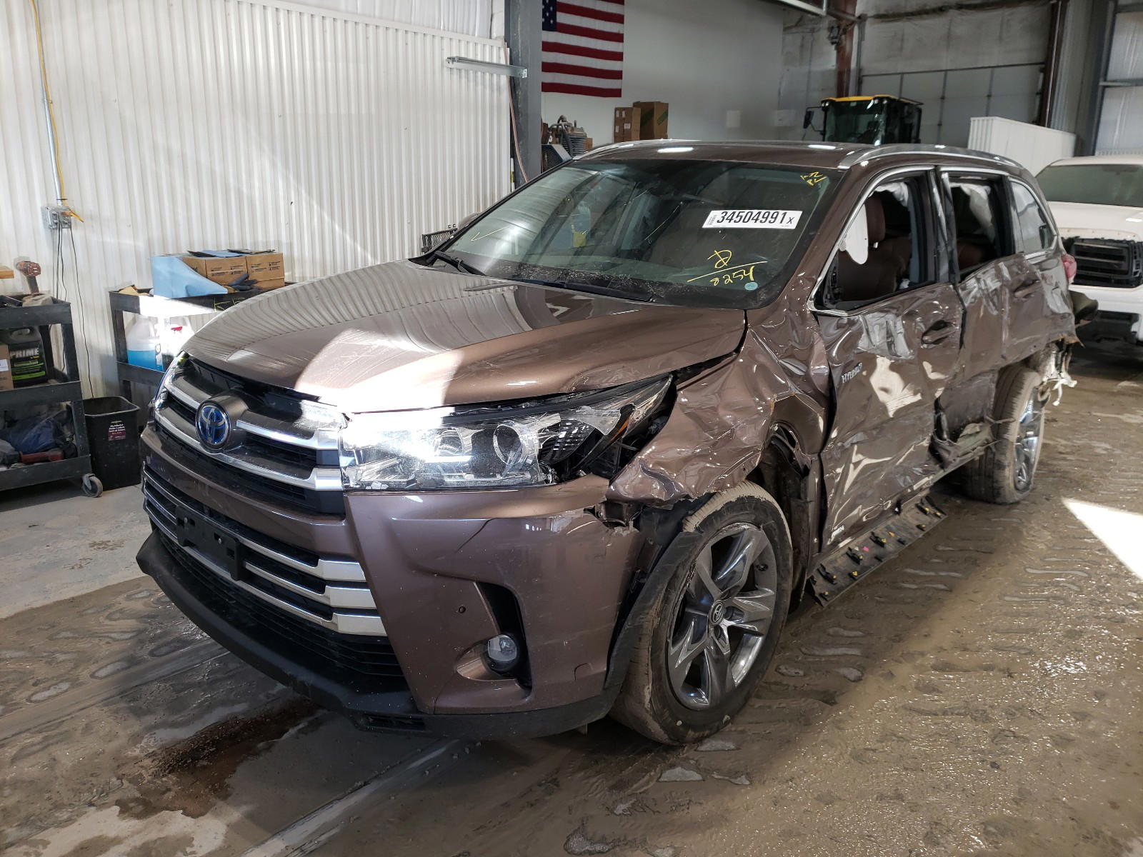 Photo 2 from auction – 2019 TOYOTA HIGHLANDER with VIN 5TDDGRFH8KS068254
