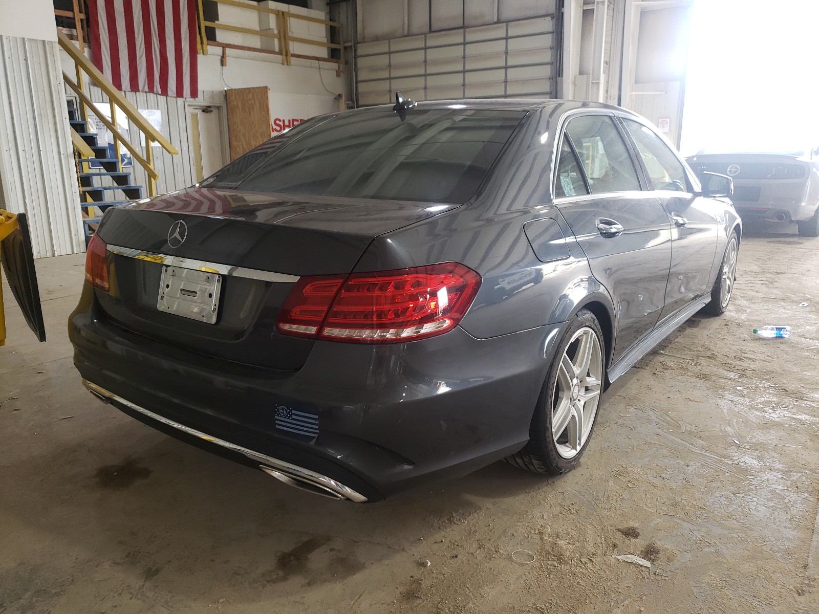 Photo 4 from auction – 2014 MERCEDES-BENZ E 350 4MAT with VIN WDDHF8JB1EA814617
