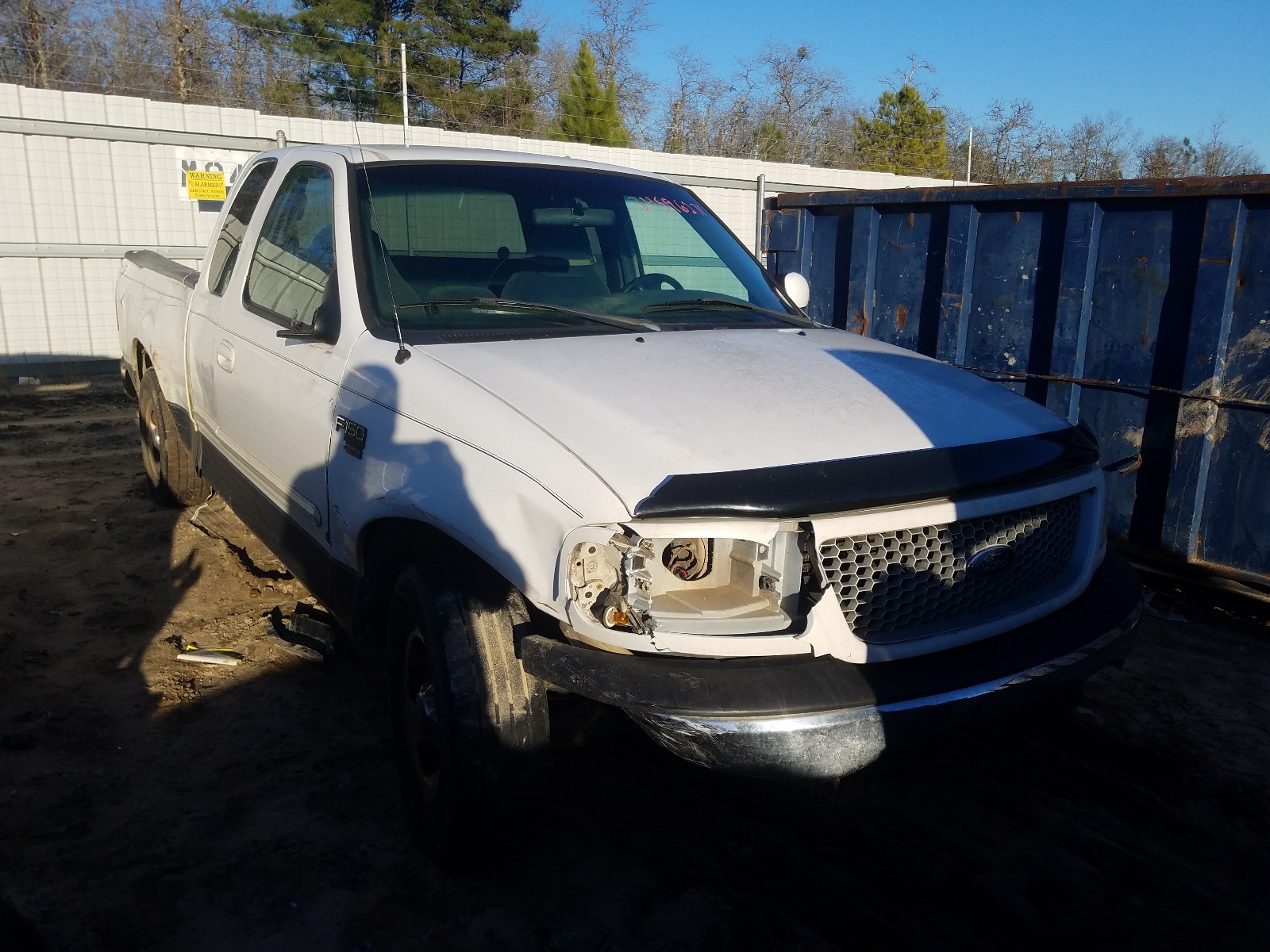 FORD F150 1999 with VIN 1FTRX17W9XNB77839 - Photo from auction